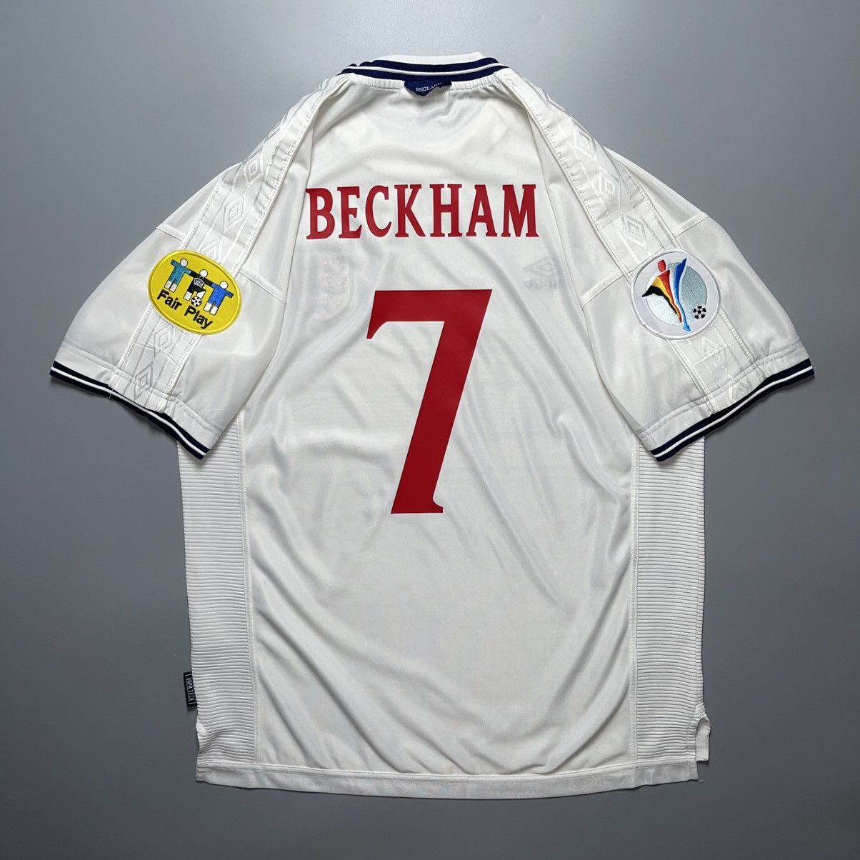 Umbro ENGLAND UMBRO 2000 EURO FOOTBALL HOME JERSEY #7 BECKHAM Size US XL / EU 56 / 4 - 1 Thumbnail
