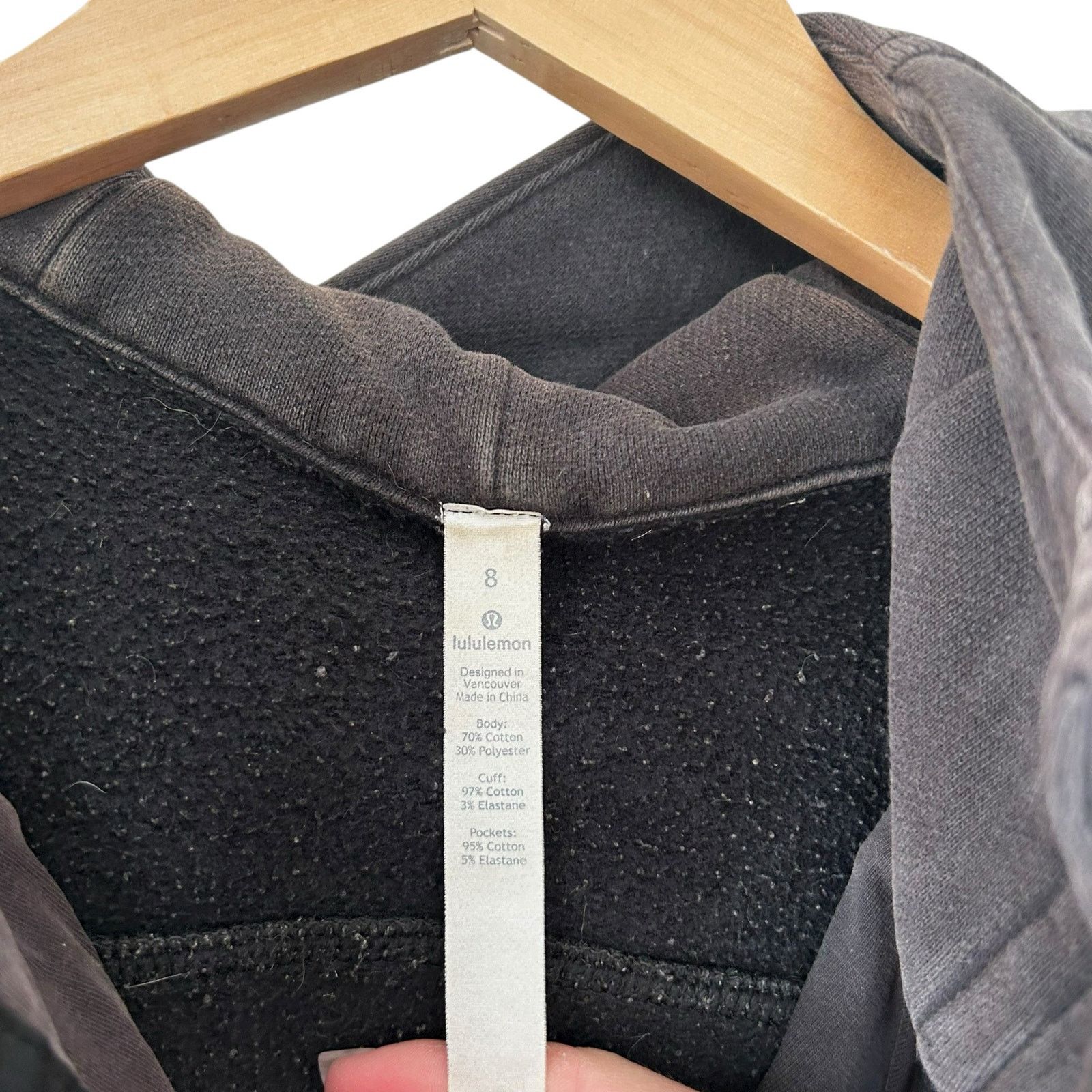Lululemon Lululemon Black Full Zip Hoodie Sz 8 Size M / US 6-8 / IT 42-44 - 5 Thumbnail
