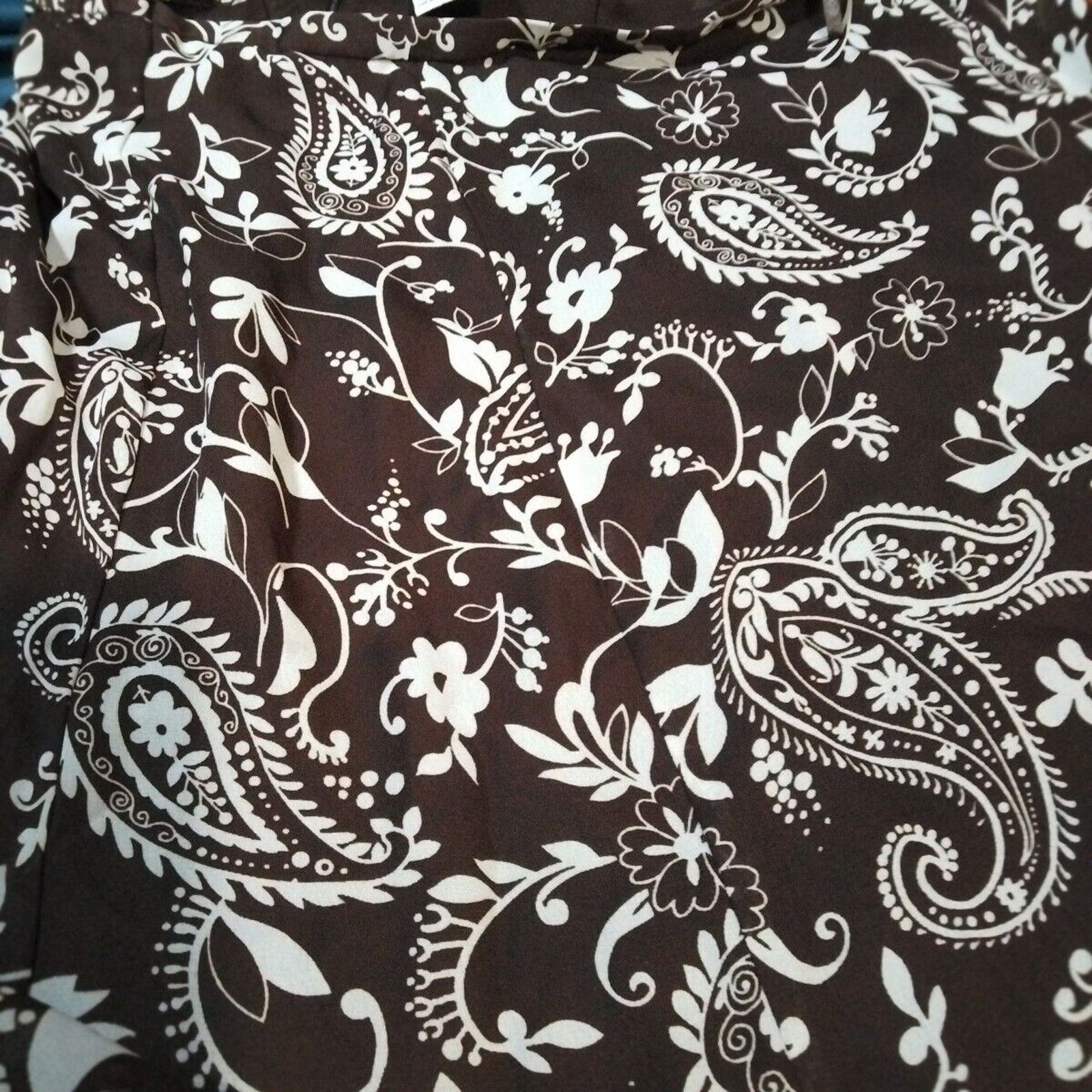 Other No Brand Size 12 Petite Midi Brown Paisley Print Skirt Size 34" / US 12 / IT 48 - 1 Thumbnail