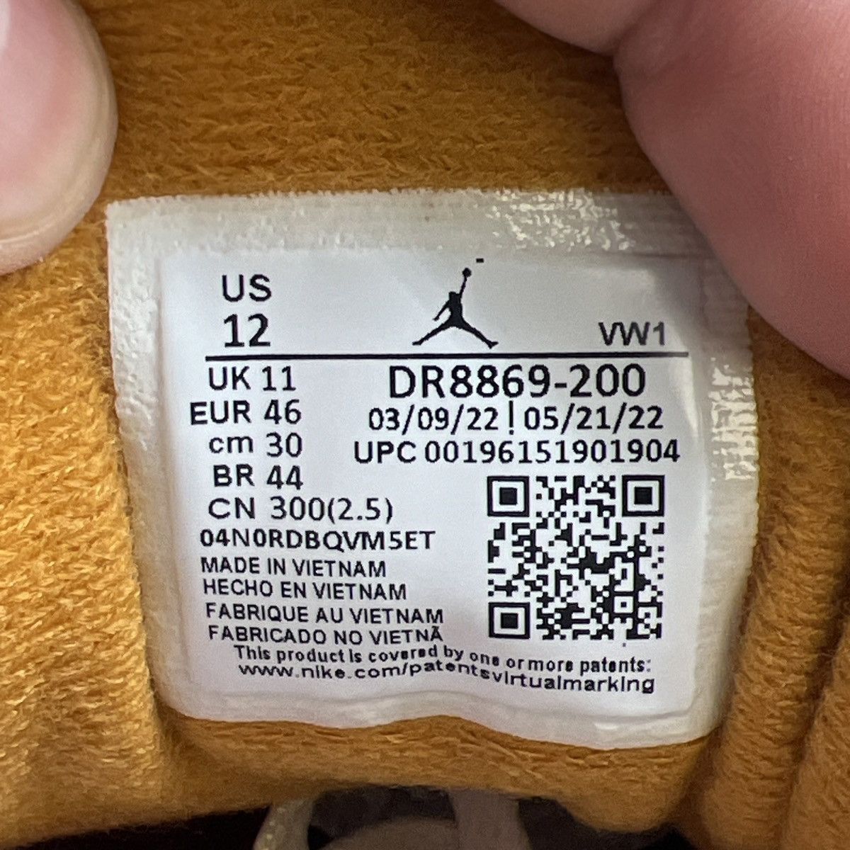 Jordan Brand Air Jordan 3 winterized Size US 12 / EU 45 - 9 Thumbnail
