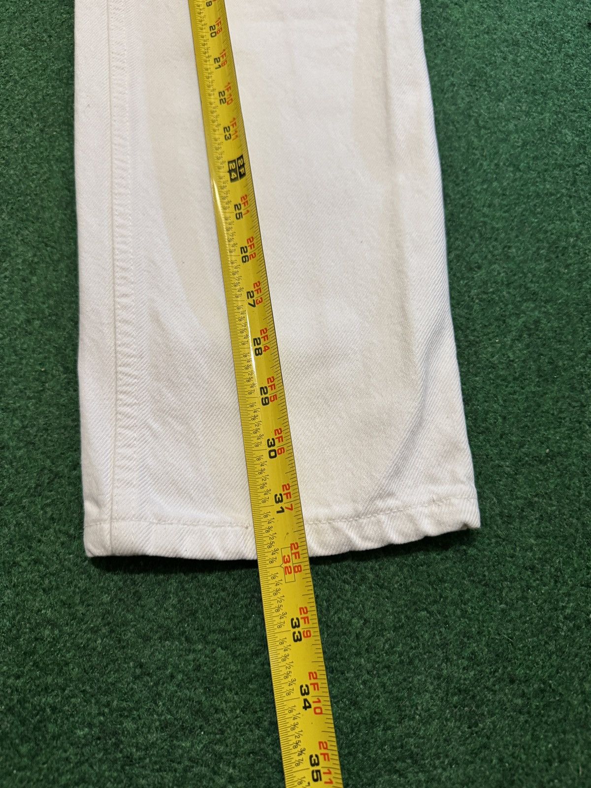 Levi's Vintage Clothing Vintage 90s Levi’s 550 Relaxed 10 30x32 White Denim Jeans Size 32" / US 10 / IT 46 - 7 Thumbnail