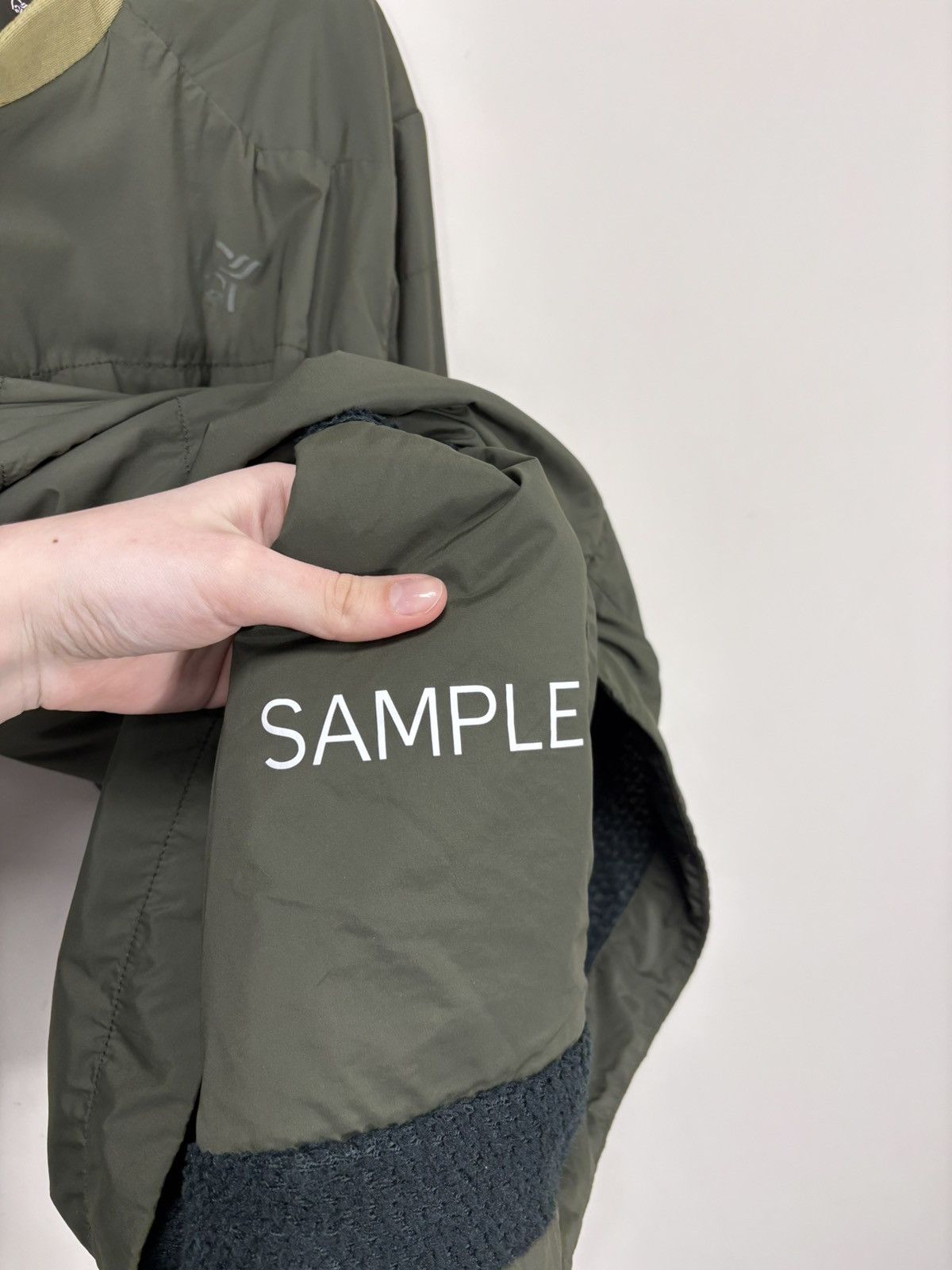 Norrona Norrona Tamok Alpha90 Crewneck Jacket Sample Olive Green Size US L / EU 52-54 / 3 - 15 Thumbnail
