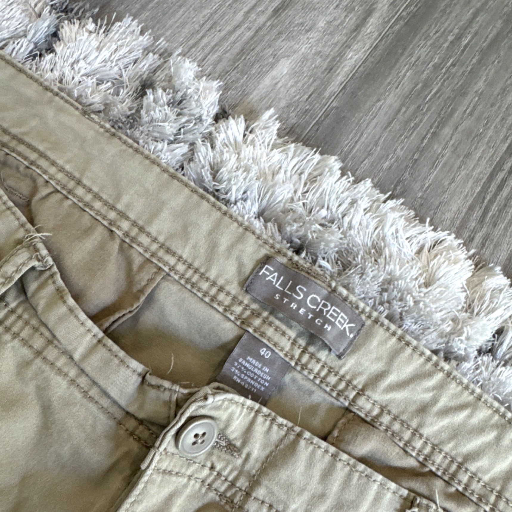 Vintage VINTAGE Falls Creek Cargo Shorts Men’s Size 40 Beige Khaki Stretch Multi Pocket 00’s Fall Mens Size US 40 / EU 56 - 3 Thumbnail