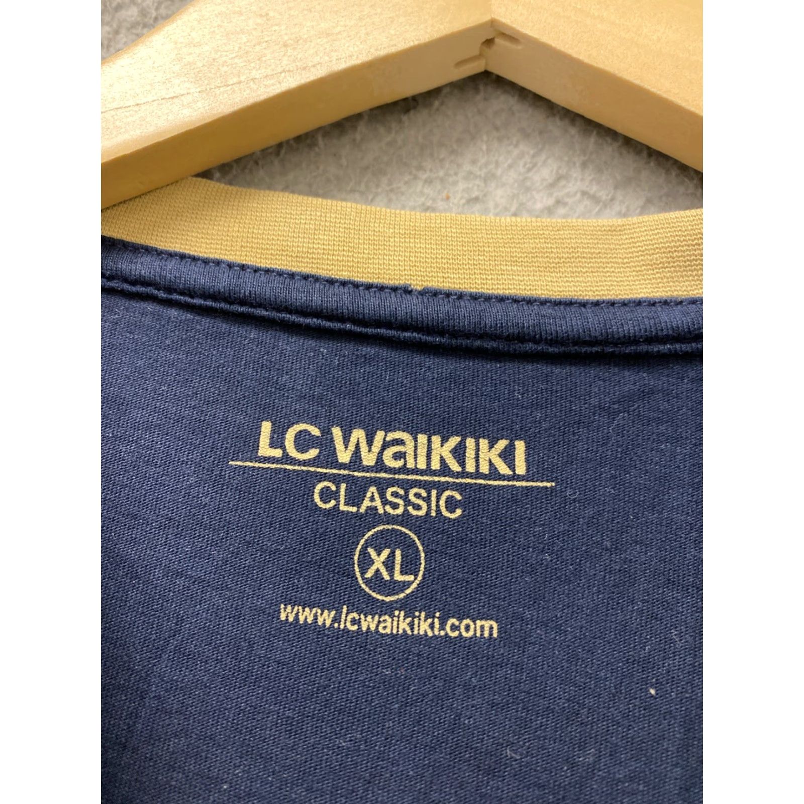 Vintage VINTAGE Waikiki Northern Sailors T-Shirt Men XL Navy Casual Shirt 90s Fashion Size US XL / EU 56 / 4 - 3 Thumbnail