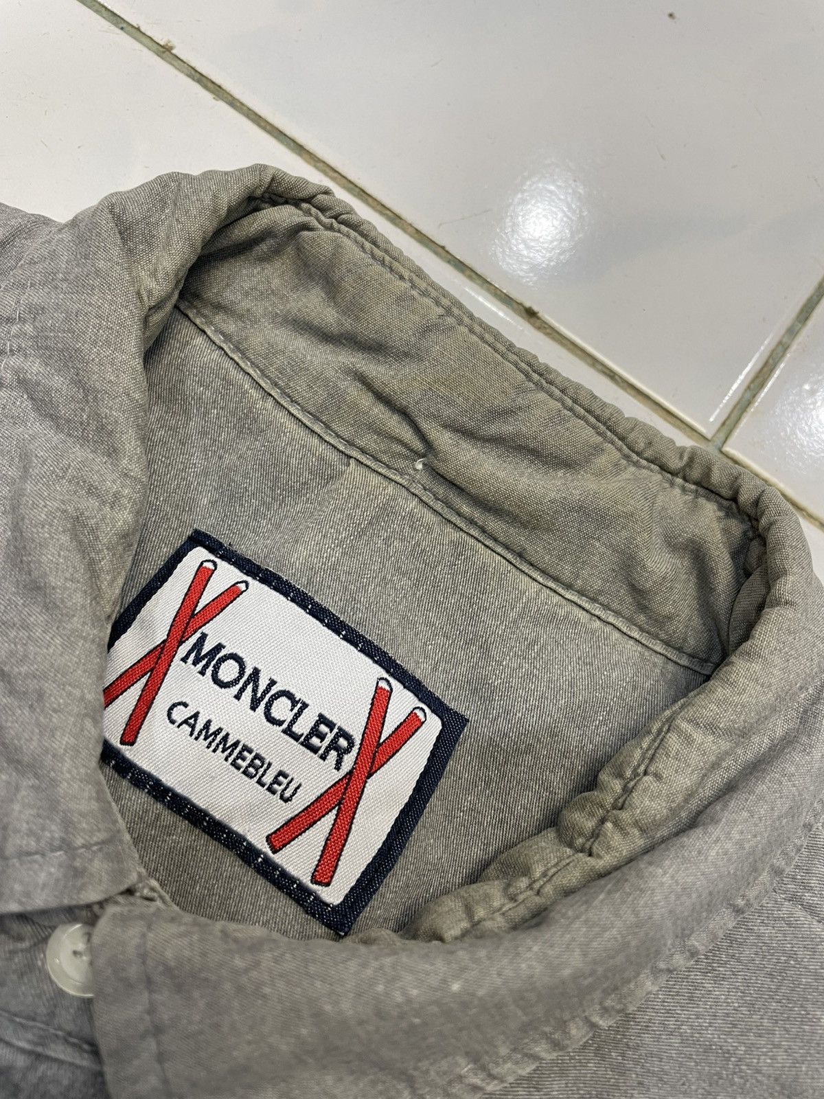 Moncler Vintage Moncler Camme Bleu Distressed Down Shirt Jacket Size US M / EU 48-50 / 2 - 14 Thumbnail