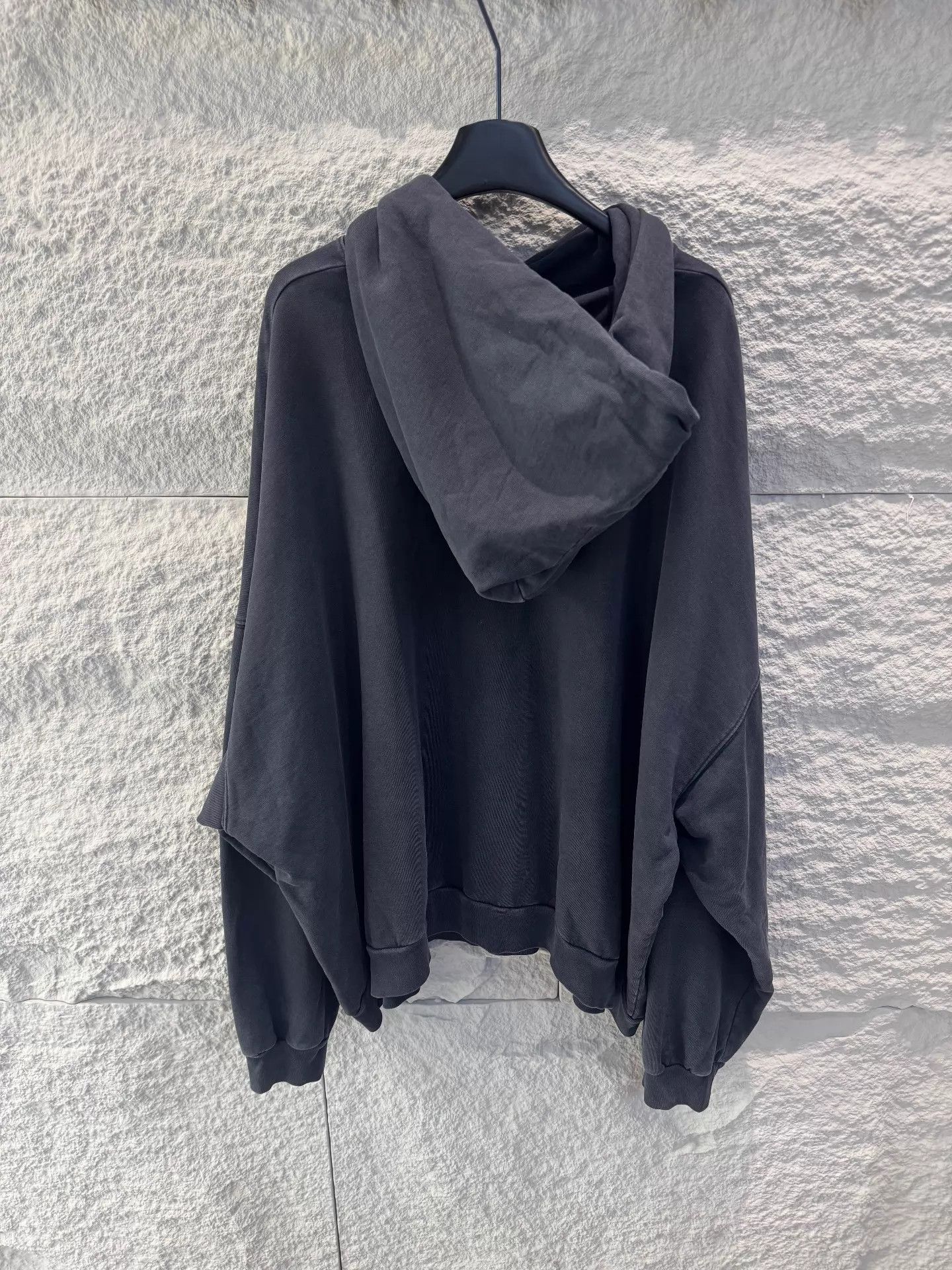 Balenciaga Balenciaga Black Hoodie XXXL Logo Size 2 Size US M / EU 48-50 / 2 - 3 Thumbnail