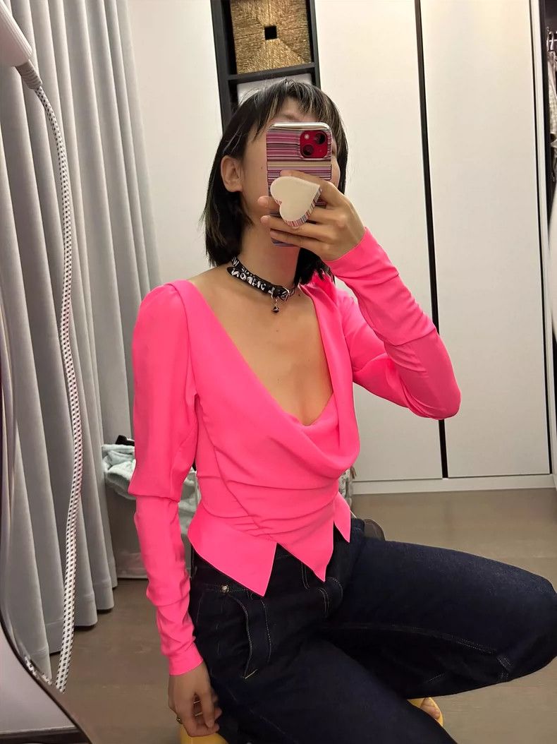 Vivienne Westwood Vivienne Westwood A sleeveless sweater is a body-hugging t Size M / US 6-8 / IT 42-44 - 2 Thumbnail