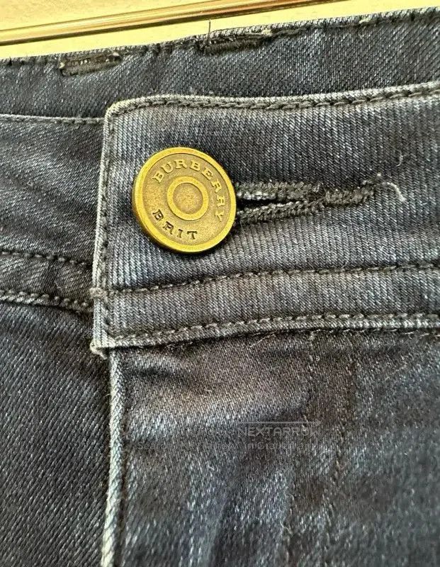Burberry Burberry Women's Blue Denim Casual Pants. Size 26" / US 2 / IT 38 - 2 Thumbnail