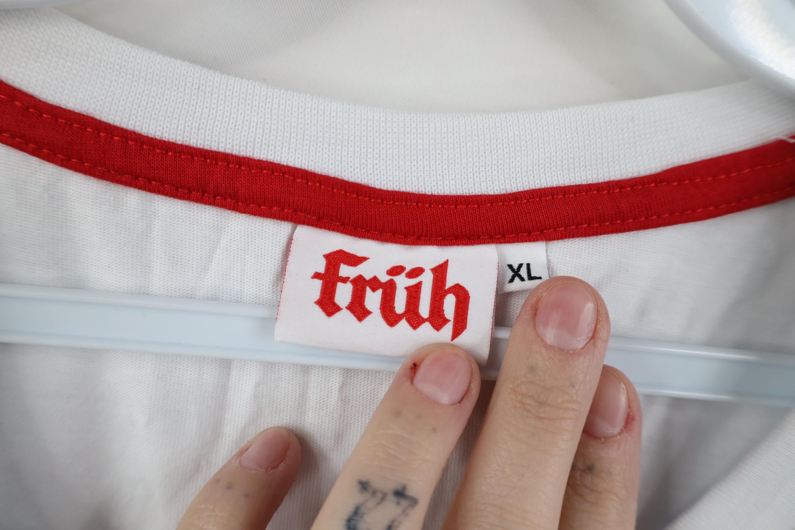 Vintage Vintage Fruh Kolsch Beer Short Sleeve T-Shirt White Cotton Size US XL / EU 56 / 4 - 6 Thumbnail