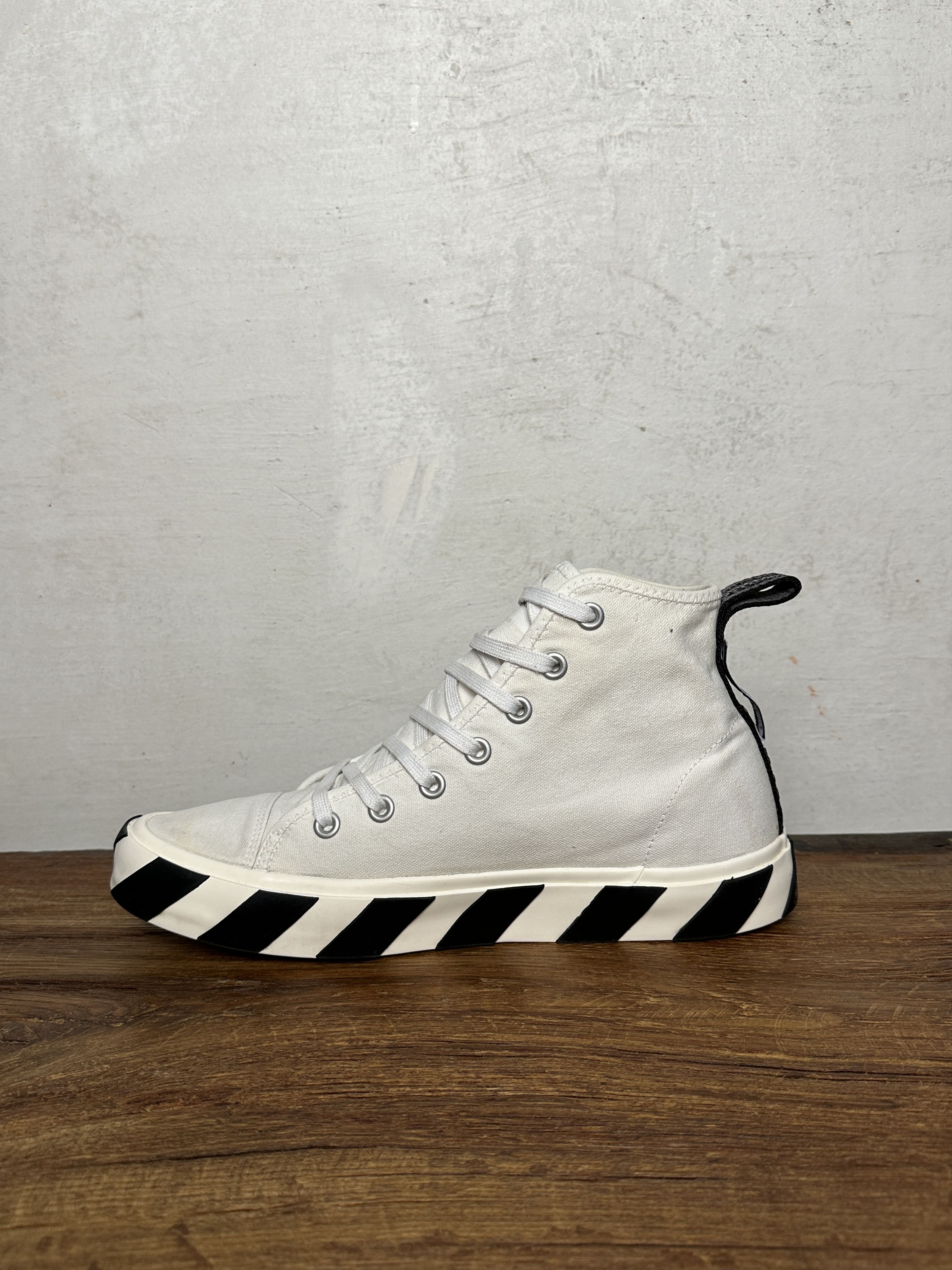 Off-White Off-White Mid Top Vulcanised Sneaker White Size US 10 / EU 43 - 4 Thumbnail