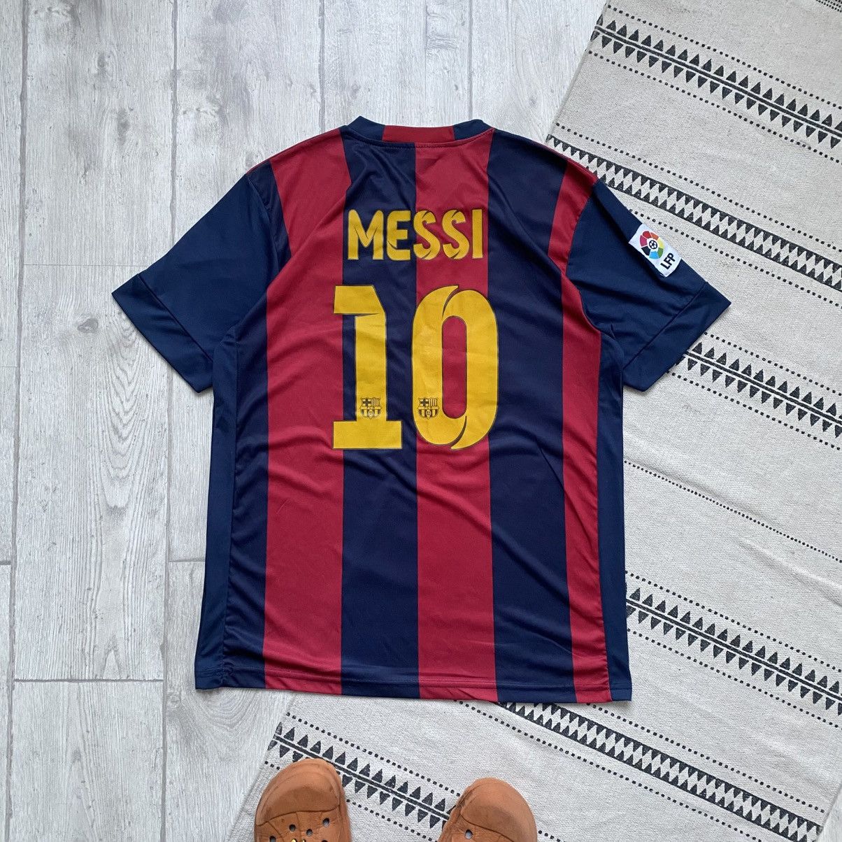 Vintage Blockore Vintage Barcelona Messi Soccer jersey fun tee Y2K Size US M / EU 48-50 / 2 - 7 Thumbnail