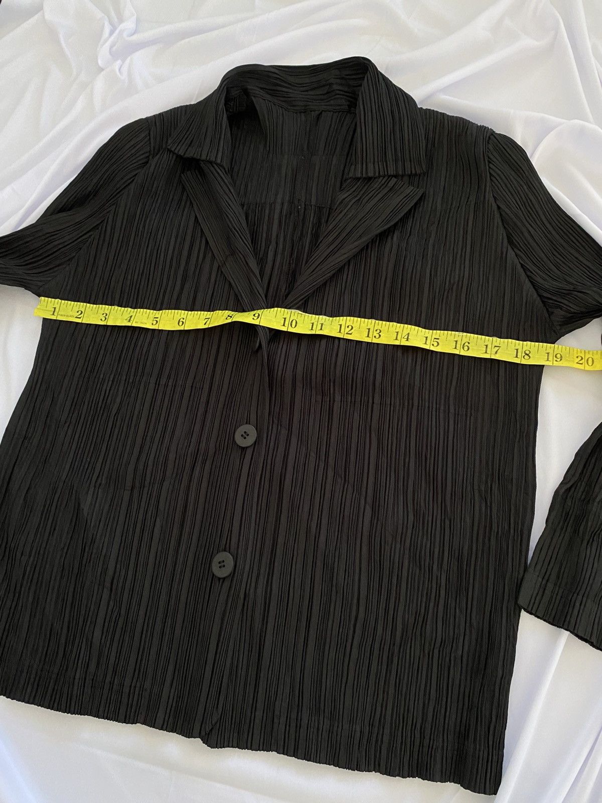 Designer × Issey Miyake × Pleats Please Issey Miyake pleats please issey miyake black top blouse blazer Size M / US 6-8 / IT 42-44 - 8 Thumbnail