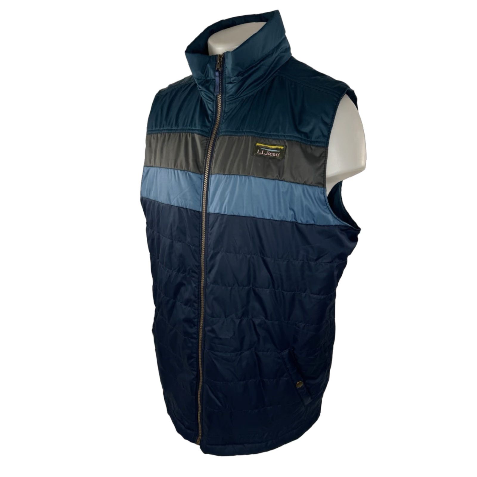 Vintage VINTAGE LL BEAN Mens Vest Packable Quilted Zip LT Tall Blue Gray Mens Size LT Vest Womens? Size US L / EU 52-54 / 3 - 1 Thumbnail