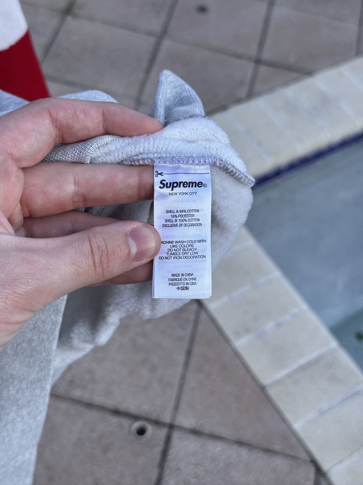 Supreme Supreme Big Logo Jacquard Hooded Sweatshirt Grey Red size S Size US S / EU 44-46 / 1 - 12 Thumbnail