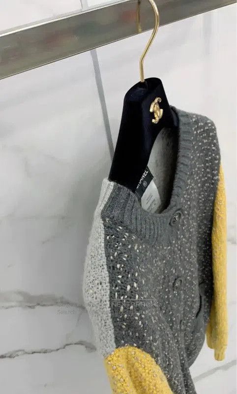 Chanel Chanel Color Block Cashmere Blend Cardigan . Size S / US 4 / IT 40 - 6 Thumbnail