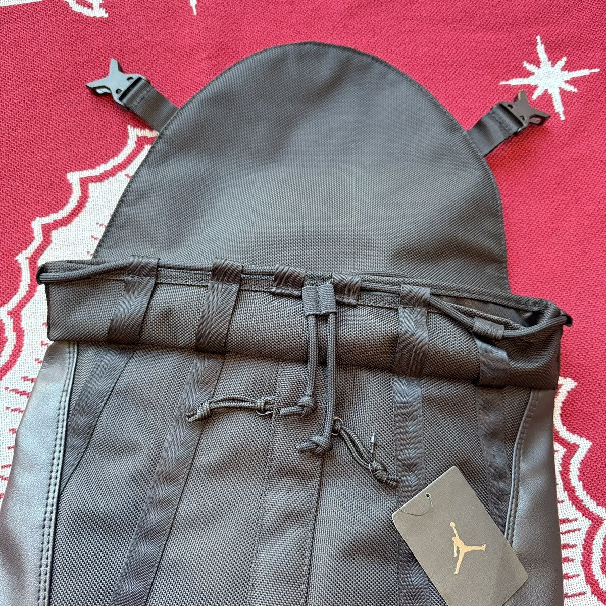 Jordan Brand × Nike 2014 Nike Air Jordan XI 11 Bred Backpack Premium Shoe Bag Size ONE SIZE - 3 Thumbnail
