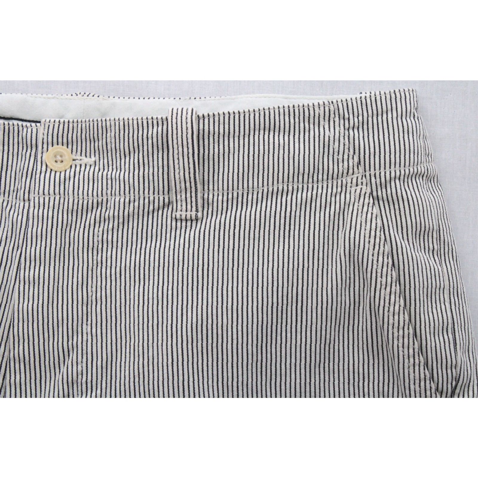 Polo Ralph Lauren VTG Polo Ralph Lauren Bermuda Shorts Men's 34 Beige Pinstripe Heavy Cotton Preppy Bermuda Shorts Pinstripe 90s Preppy Mens Size US S / EU 44-46 / 1 - 2 Thumbnail