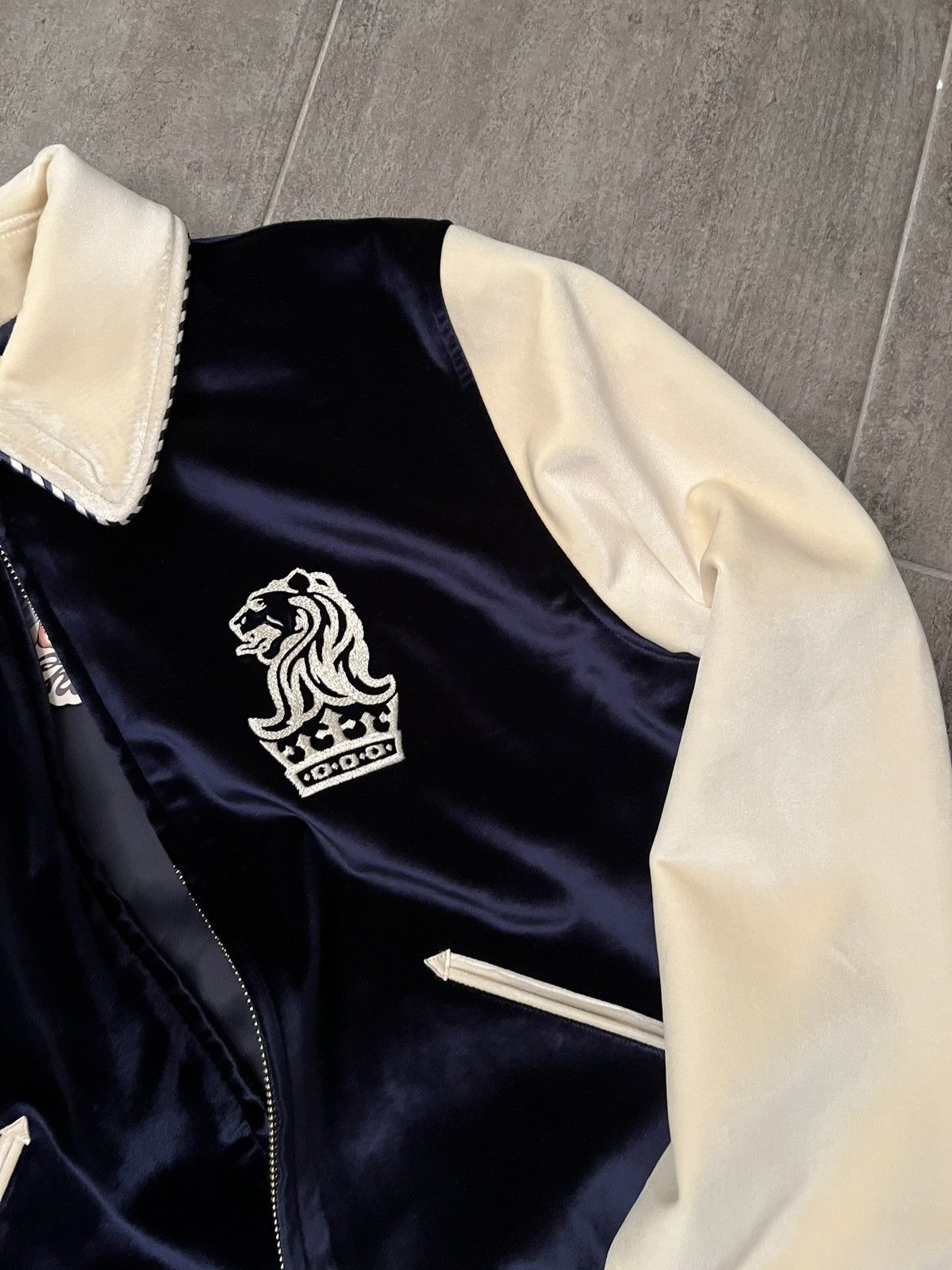 Other Ritz-Carlton Late Checkout Globe Sukajan Jacket Navy/Cream M Size US M / EU 48-50 / 2 - 3 Thumbnail