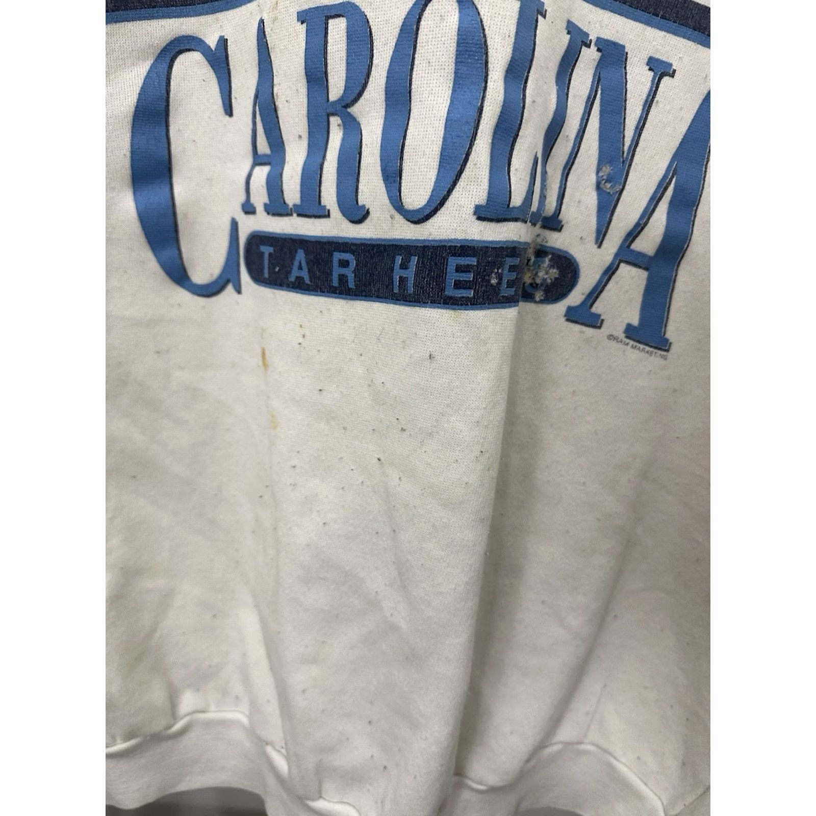 Vintage VTG 80s UNC Carolina Tar Heels Raglan Distressed Worn Sweatshirt Size L Mens Cream Size US L / EU 52-54 / 3 - 7 Thumbnail