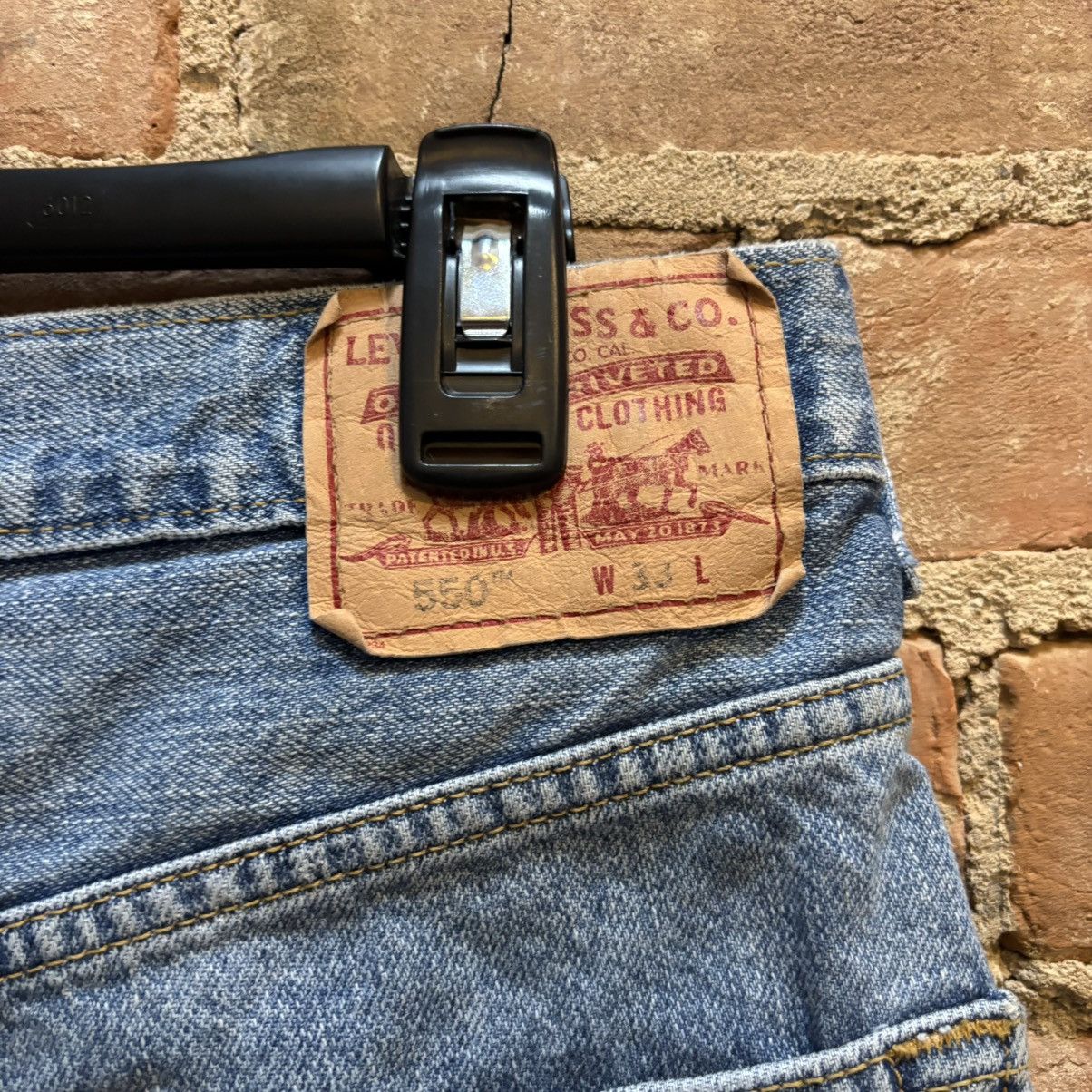 Levi's × Vintage $60 Y2K Levi’s Jean Shorts Size US 33 - 4 Thumbnail