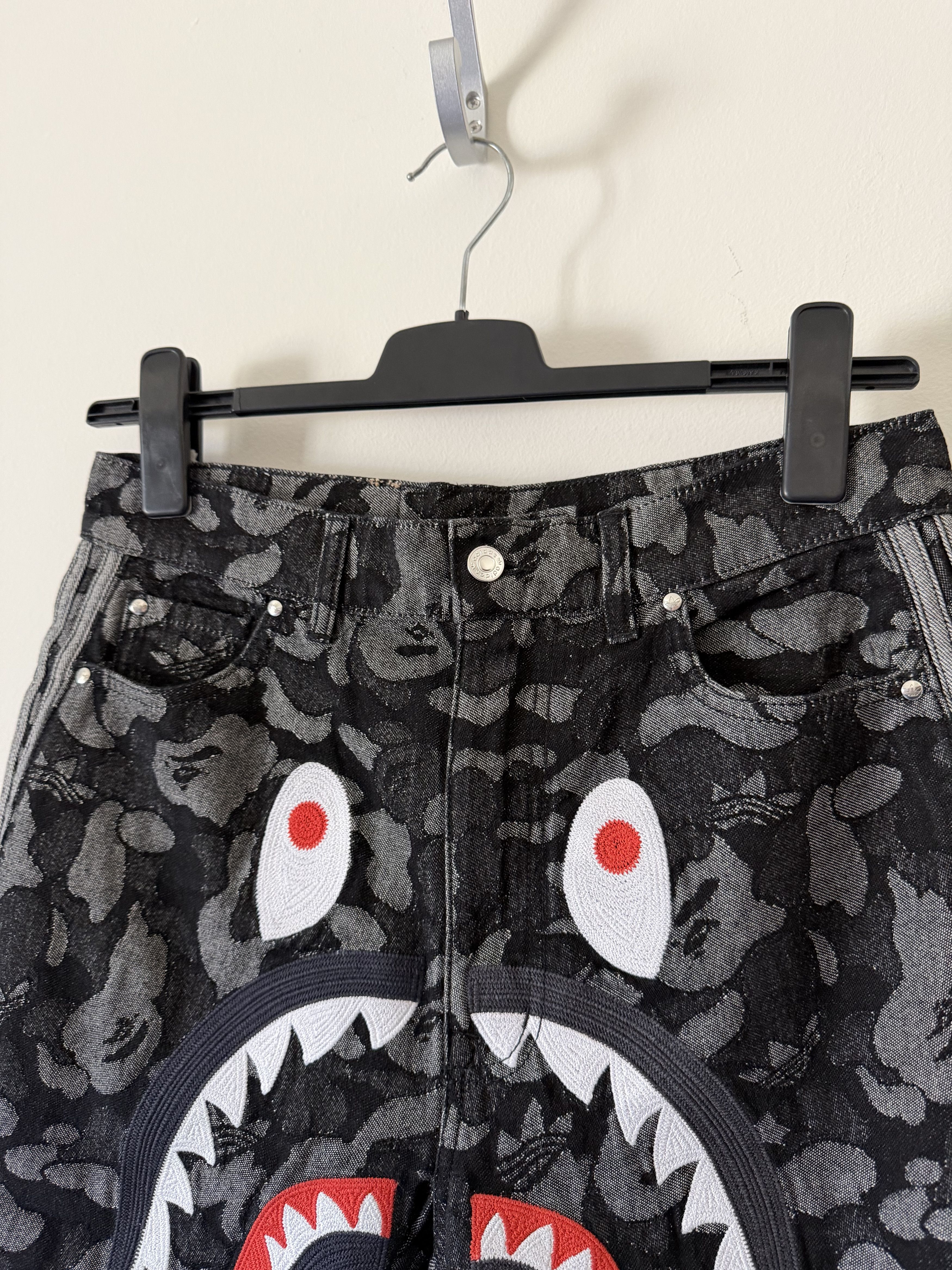 Adidas × Bape Bape Adidas Shark Denim Shorts in Black Camo Size US 32 / EU 48 - 2 Thumbnail