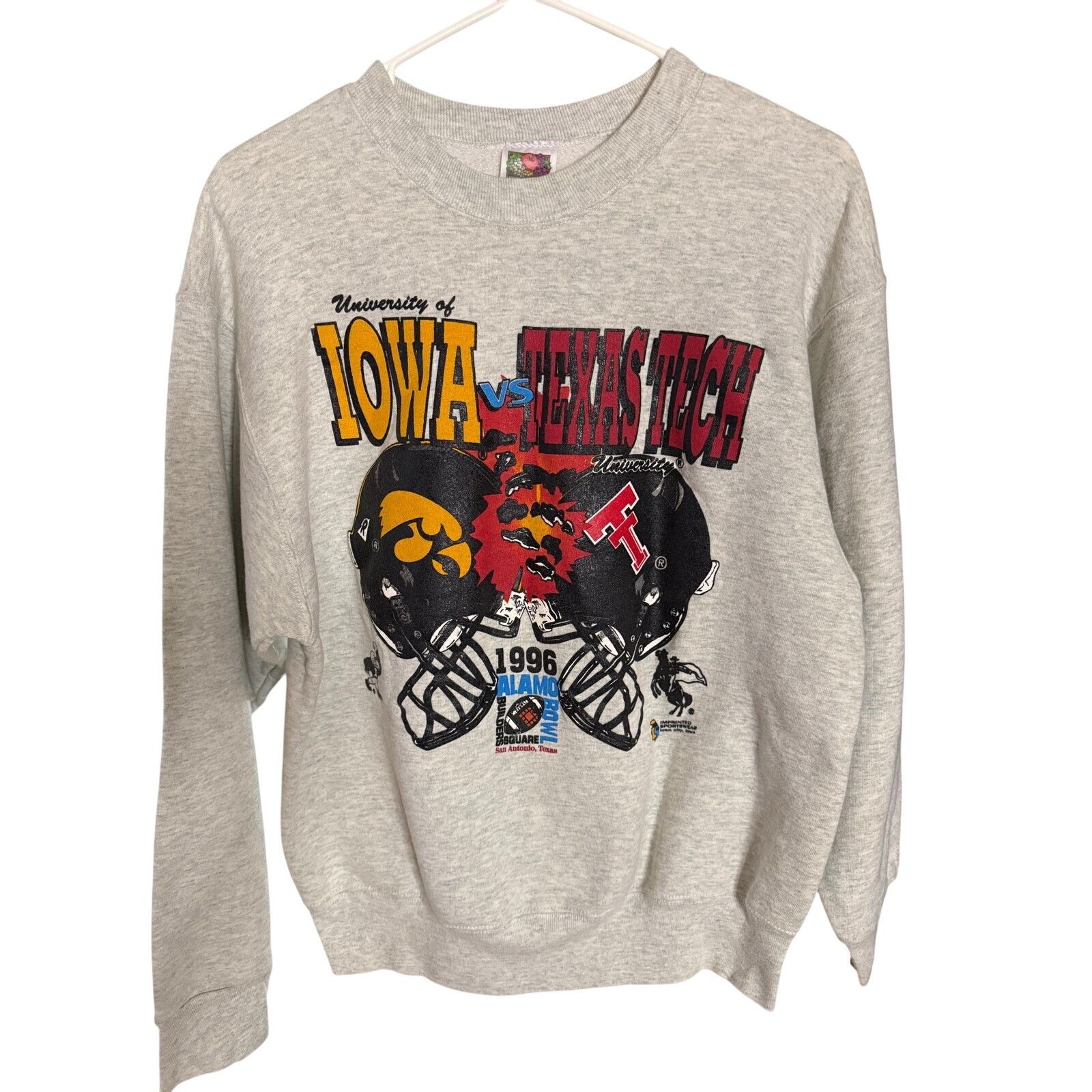 Fruit Of The Loom Vintage Iowa Hawkeyes vs Texas Tech Crew Size US M / EU 48-50 / 2 - 1 Thumbnail
