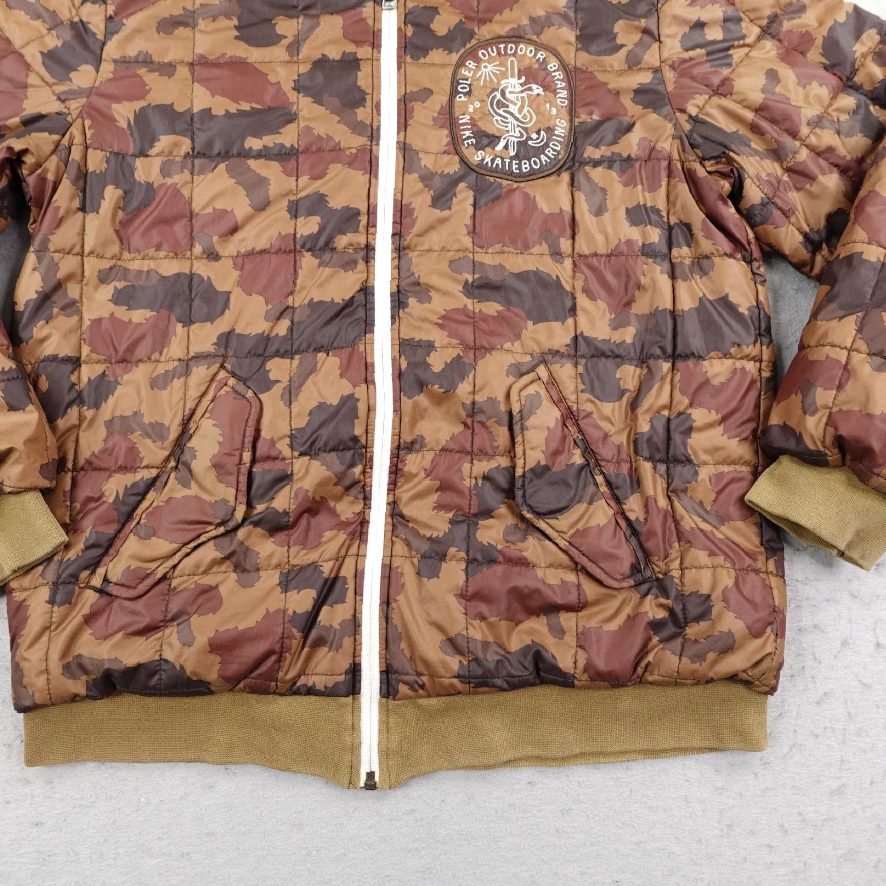 Nike Nike Jacket Mens Small Brown Camo Reversible SB Poler Puffer Quilted Full Zip Size US S / EU 44-46 / 1 - 4 Thumbnail
