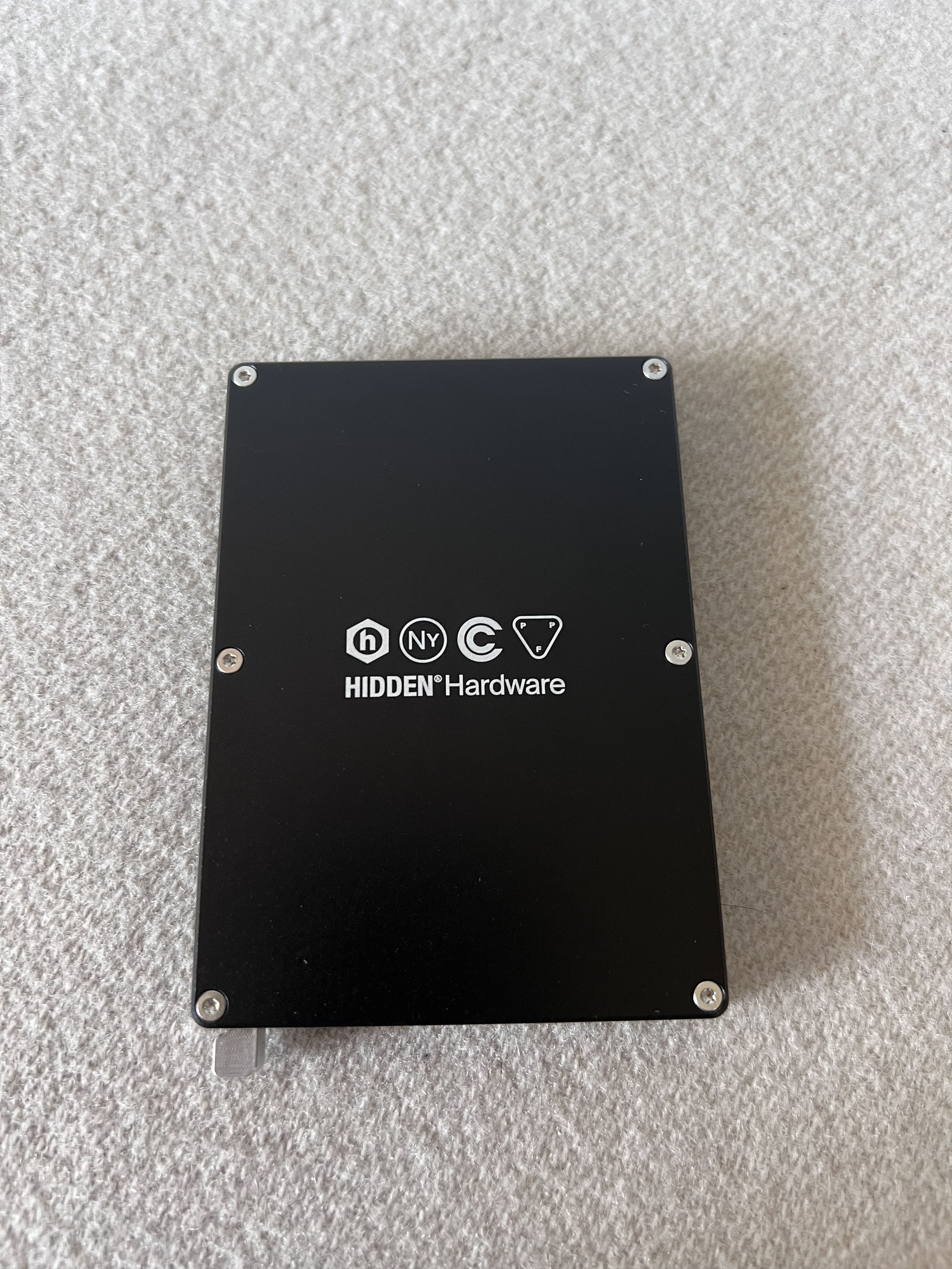 HIDDEN Hidden NY Hard Wallet in Black Size ONE SIZE - 2 Thumbnail