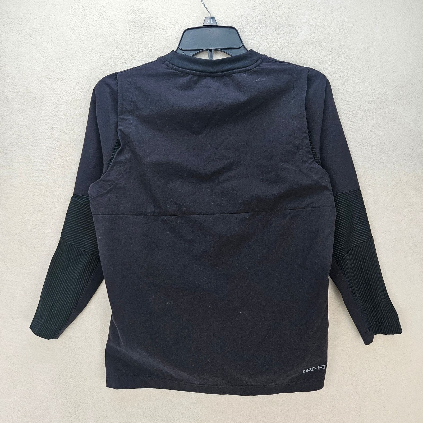 Nike NIKE KIDS LARGE BLACK ACTIVE LONG SLEEVE TSHIRT MATTE WICK Size US L / EU 52-54 / 3 - 6 Thumbnail