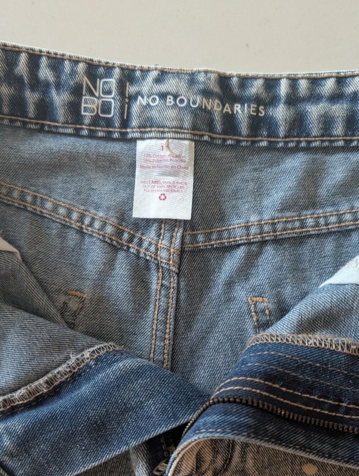 Other No Boundaries Two-Tone Distressed Denim Shorts Size 34" / US 12 / IT 48 - 6 Thumbnail