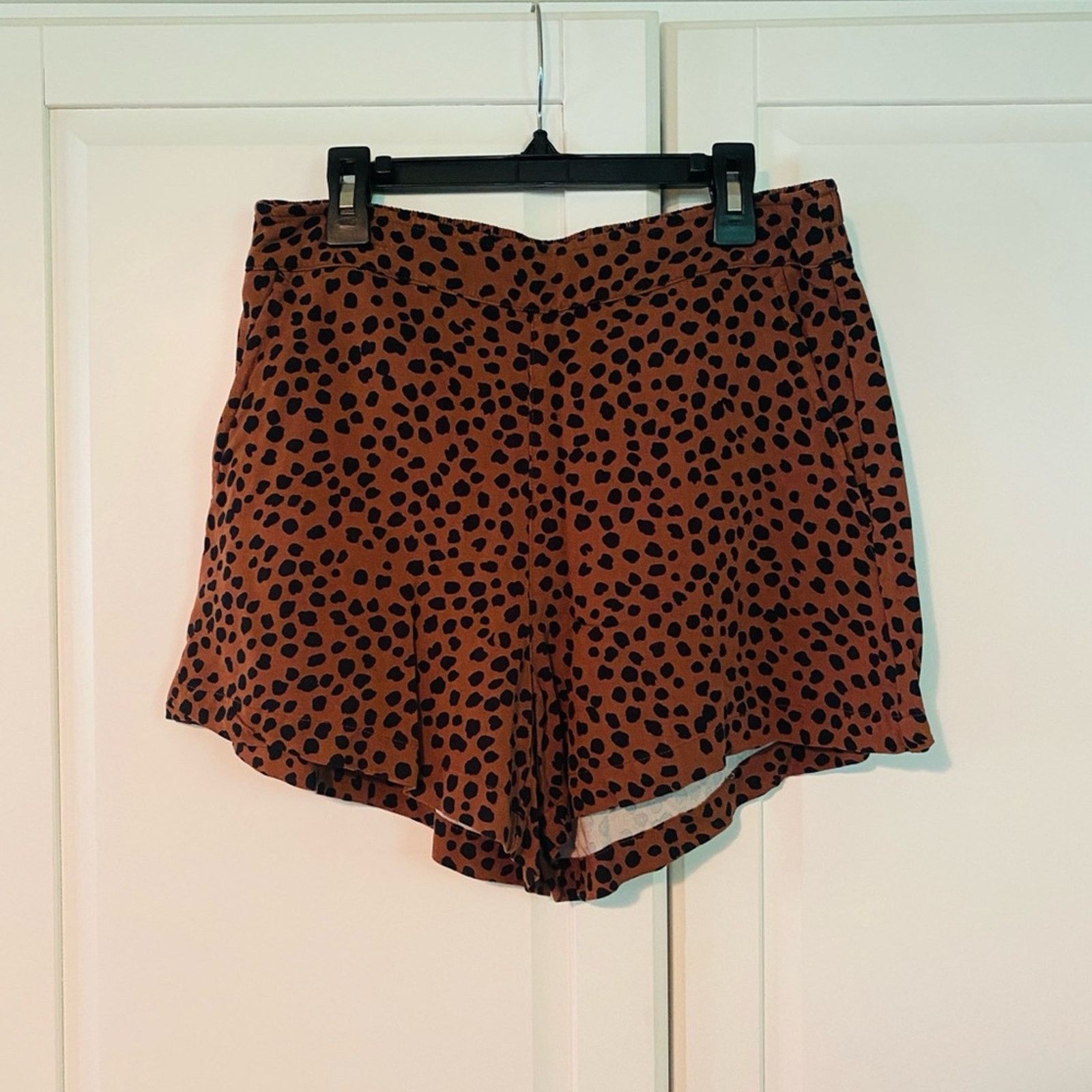 Old Navy Old Navy High Waist Brown and Black Shorts Size 29" - 1 Thumbnail
