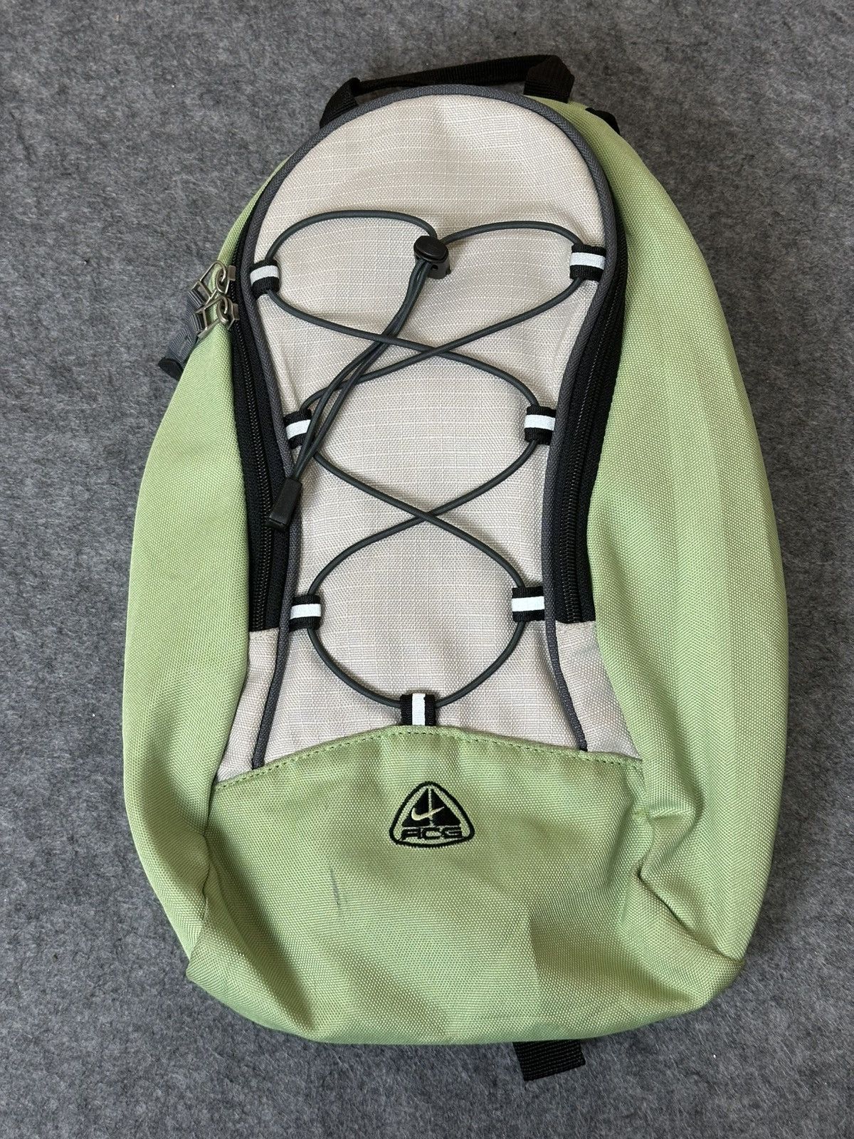 Nike ACG Nike ACG mini trail backpack with a front bungee cord system Size ONE SIZE - 1 Thumbnail