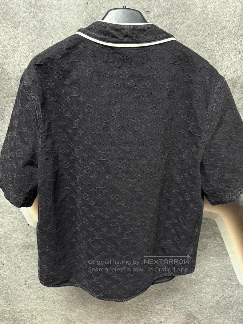 Louis Vuitton Louis Vuitton Black Logo Baseball Shirt. Size US L / EU 52-54 / 3 - 2 Thumbnail