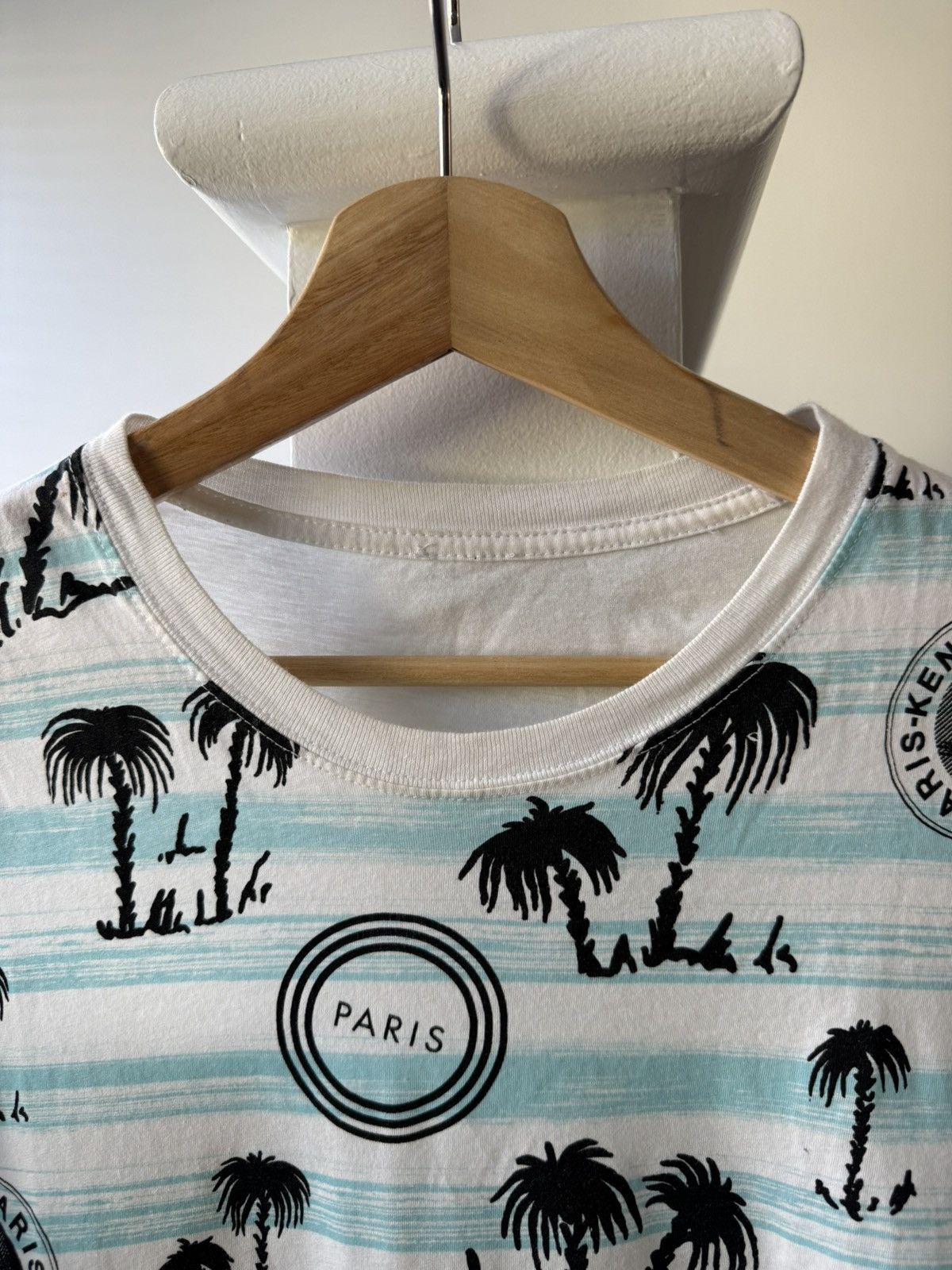 Kenzo Beach Print T-Shirt Size US S / EU 44-46 / 1 - 3 Thumbnail