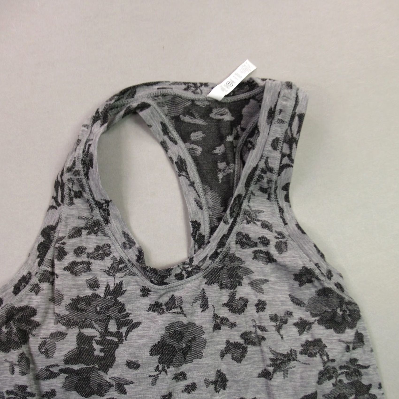 Athleta Athleta Top Womens Medium Sleeveless Lightweight Workout Casual Crew Neck Size M / US 6-8 / IT 42-44 - 2 Thumbnail