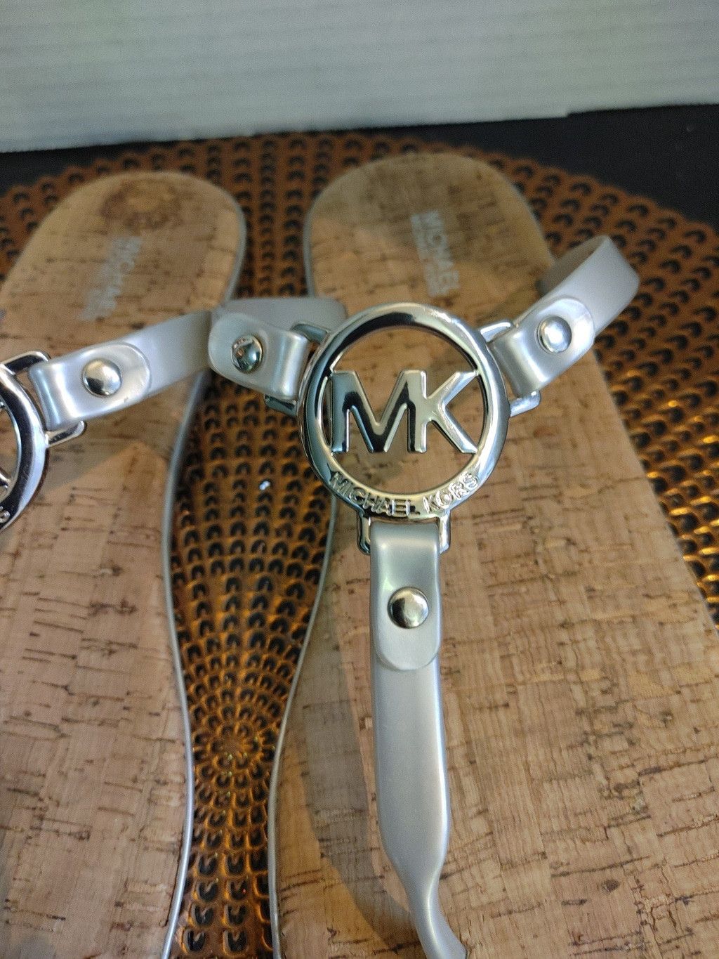 Michael Kors Michael Kors Jelly Flip Flop Sandals Size 10M Size US 10 / IT 40 - 3 Thumbnail