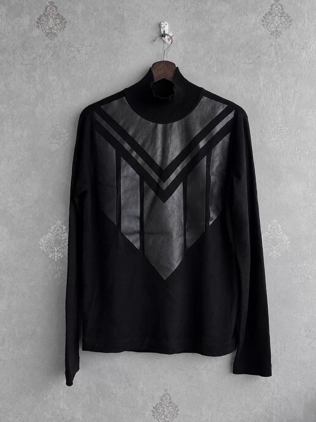 Dirk Bikkembergs dirk bikkembergs leather paneled t-neck wool-sheepskin s Size US S / EU 44-46 / 1 - 2 Thumbnail