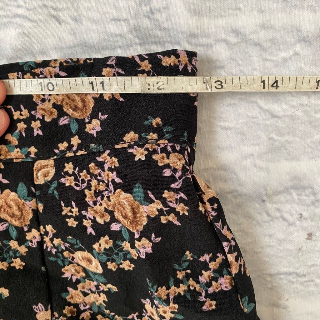 Shein SHEIN women S high waist floral print maxi skirt w/side zipp Size 26" / US 2 / IT 38 - 7 Thumbnail