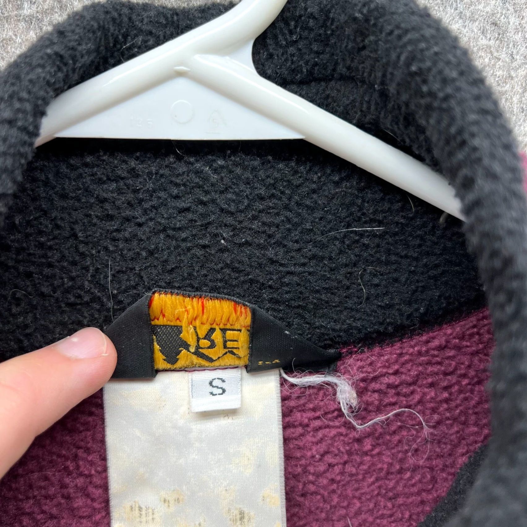 Vintage VINTAGE REI Fleece Jacket Women Small Burgundy Full Zip Sherpa Sweater Bomber Jacket Size S / US 4 / IT 40 - 5 Thumbnail