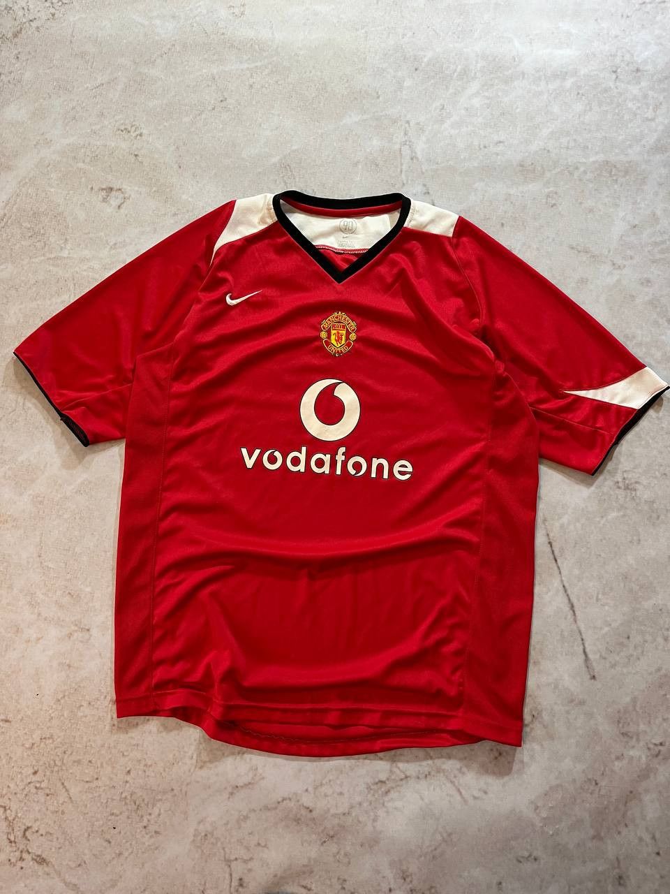 Vintage Manchester United Nike Vodafone vintage soccer Jersey Y2k Size US XL / EU 56 / 4 - 1 Thumbnail