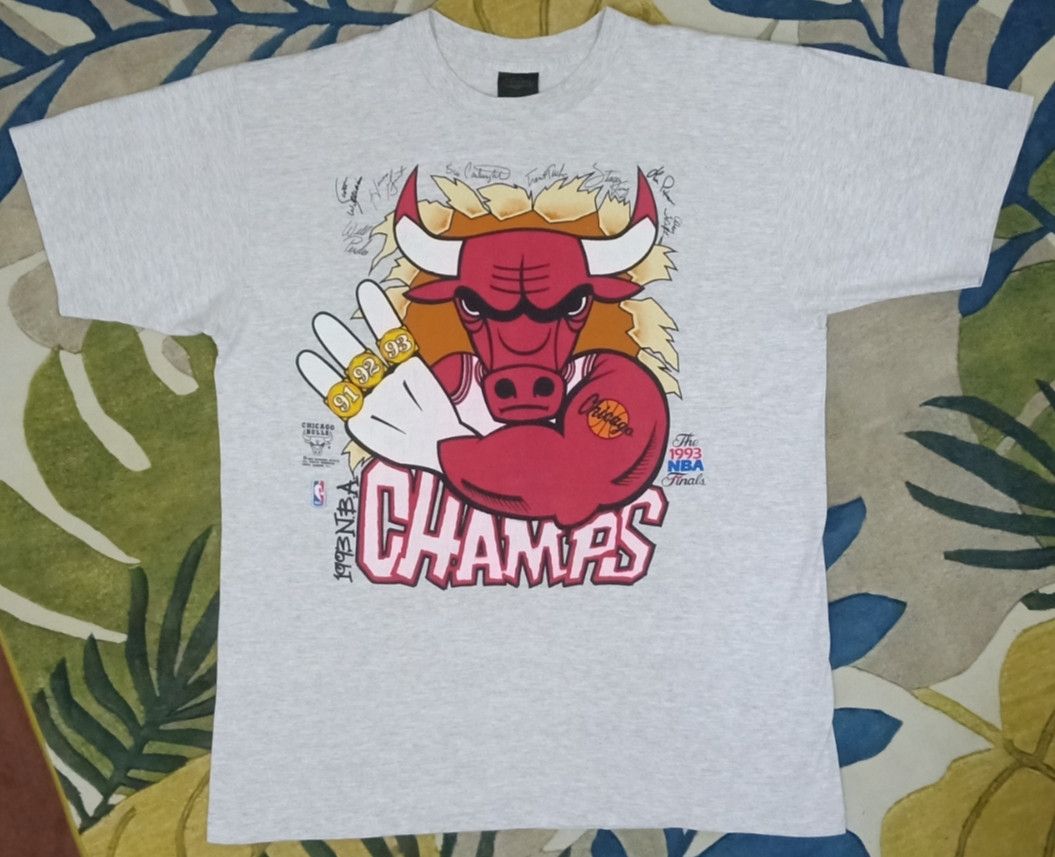 NBA × Vintage Vintage 90s Chicago Bulls 1993 NBA Champs T-shirt Size US XL / EU 56 / 4 - 3 Thumbnail