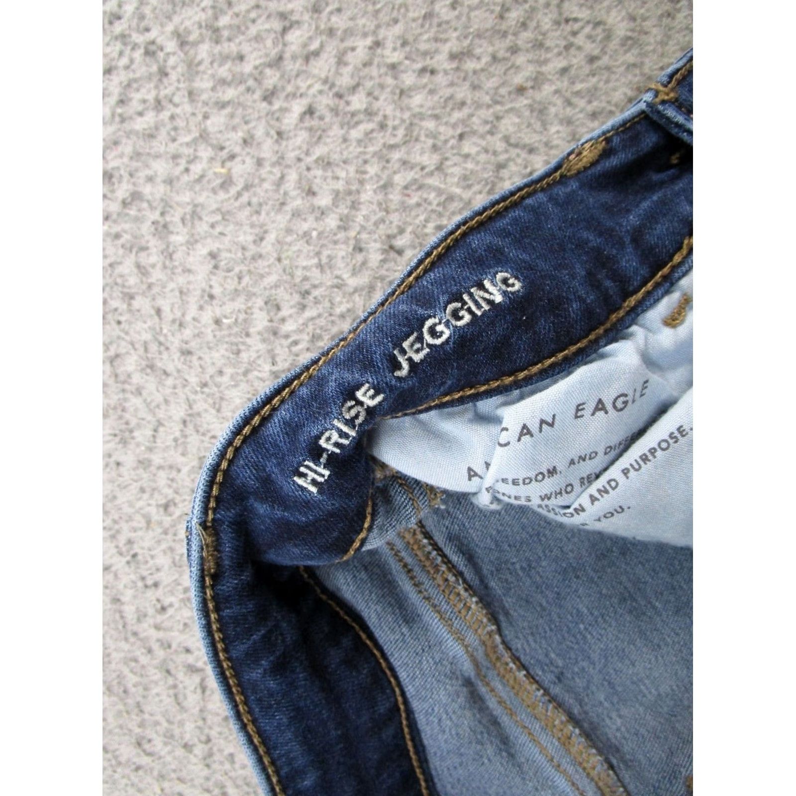 American Eagle Outfitters American Eagle Outfitters Jegging Jeans Size 4 Short Distressed Hi Rise Stretch Denim Blue Women’s 5-Pocket Design Size 27" / US 4 / IT 40 - 5 Thumbnail