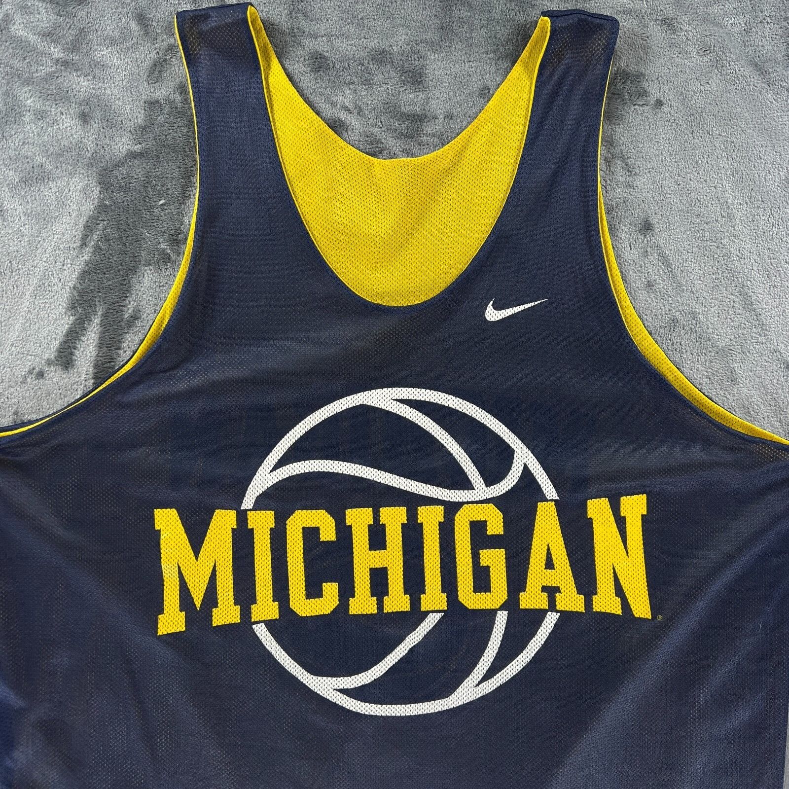 Nike Nike Basketball Jersey Men XL Vintage USA University Michiga Size US XL / EU 56 / 4 - 3 Thumbnail