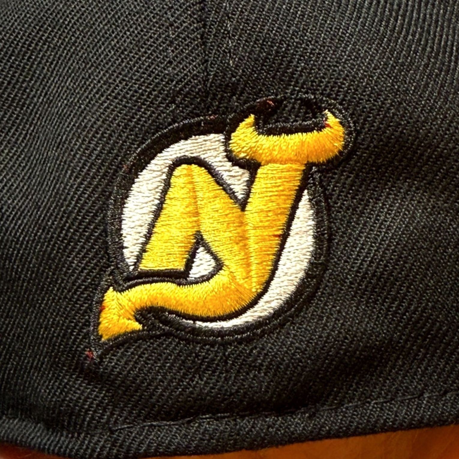 New Era New Era 59FIFTY Devils Hat Mens Size 7 Black NHL Fitted Cap Logo Size US M / EU 48-50 / 2 - 5 Thumbnail