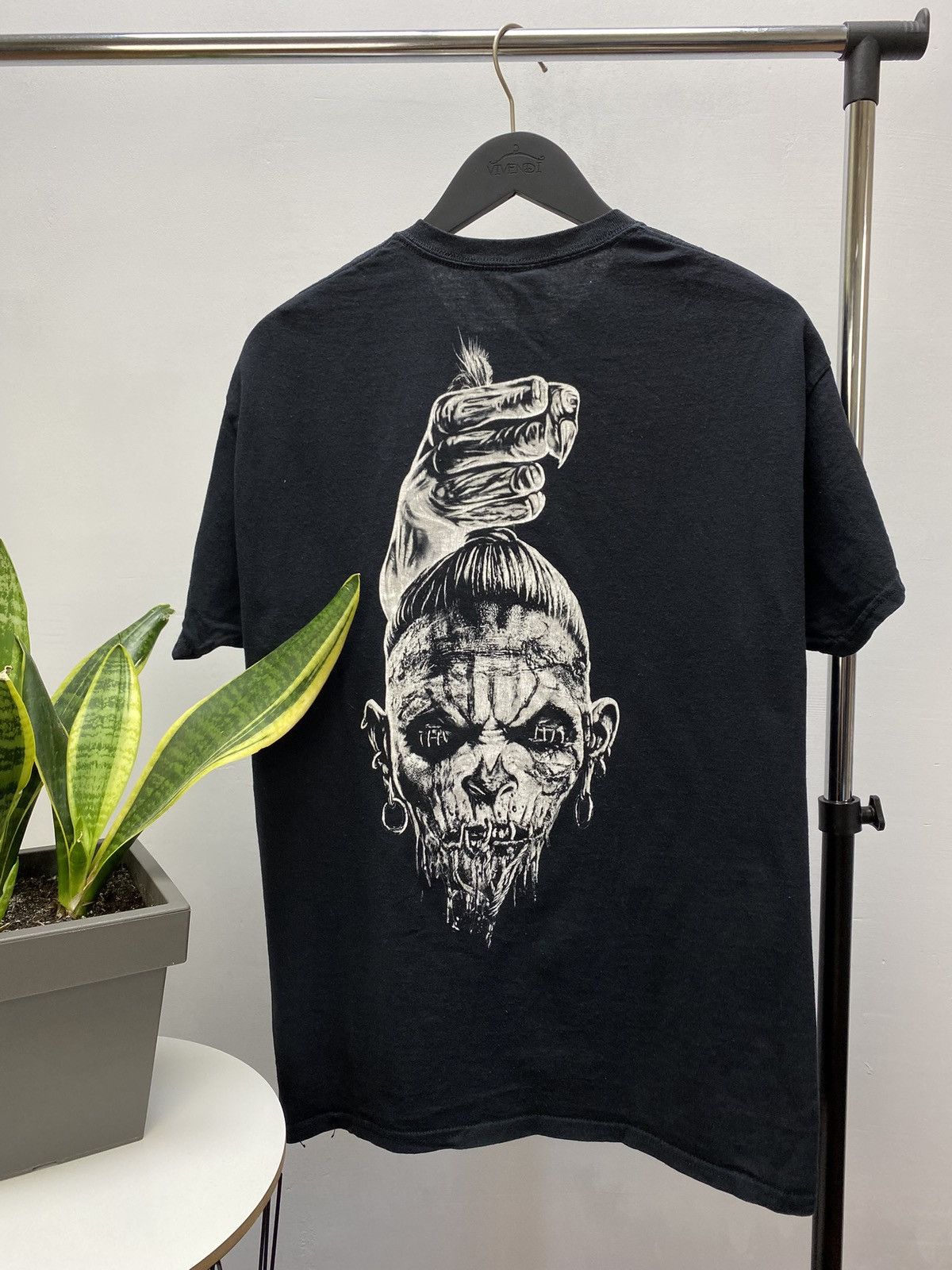 Band Tees × Iron Maiden × Vintage Vintage Iron Maiden “The Book of Souls” Tee Size US L / EU 52-54 / 3 - 11 Thumbnail