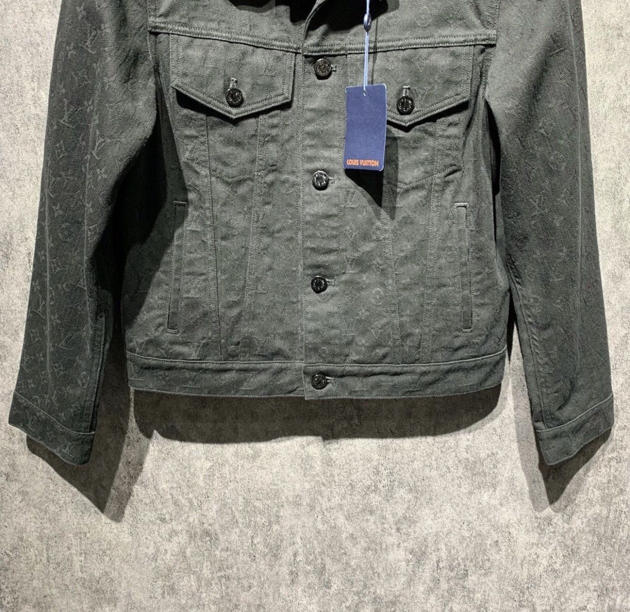Louis Vuitton LOUIS VUITTON Black dark patterned vintage denim jacket2412- Size US S / EU 44-46 / 1 - 4 Thumbnail