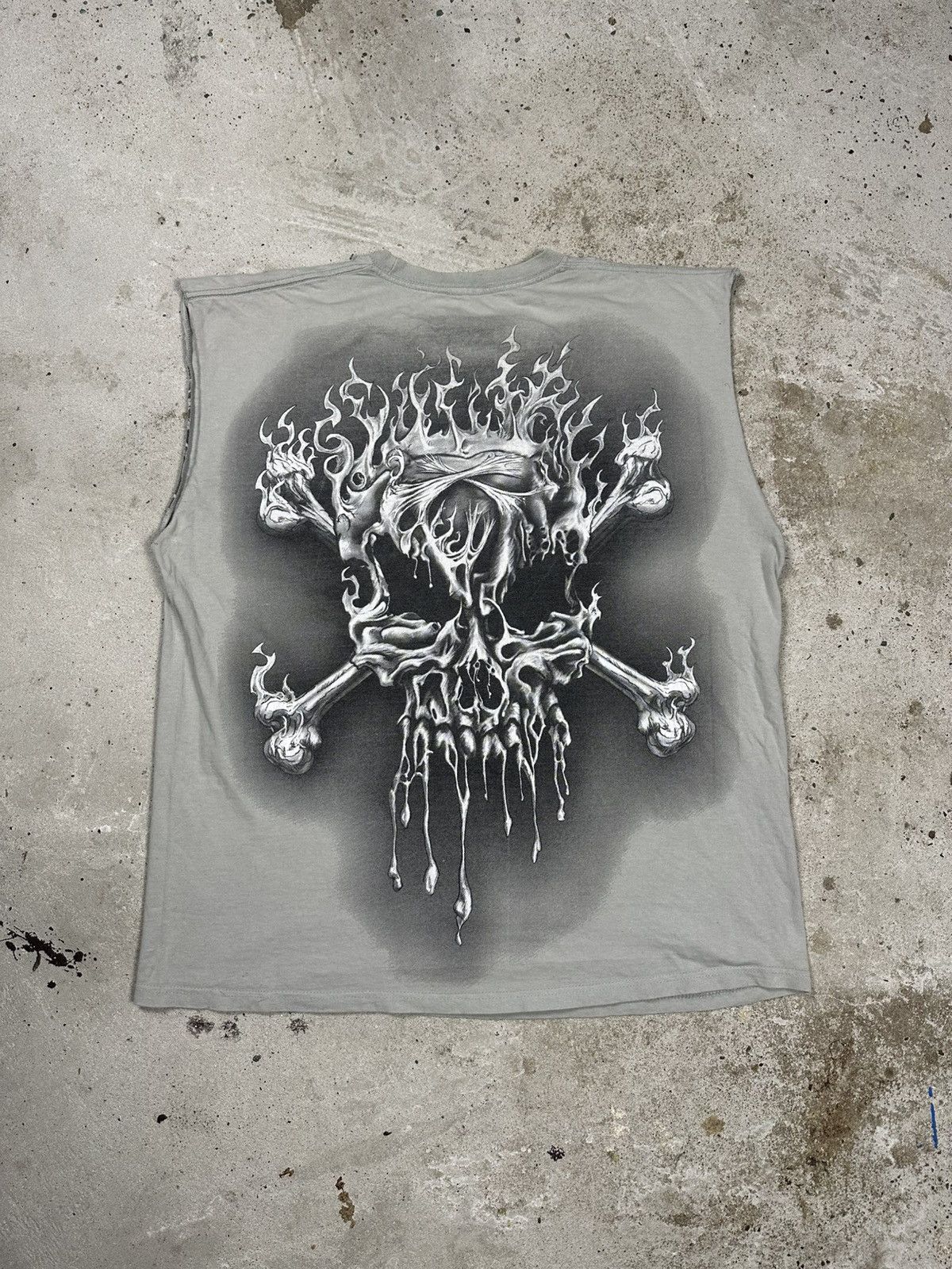 Affliction Vintage Y2K Affliction Skulls Flame Gray Tank Top Print Tee Size US XL / EU 56 / 4 - 2 Thumbnail