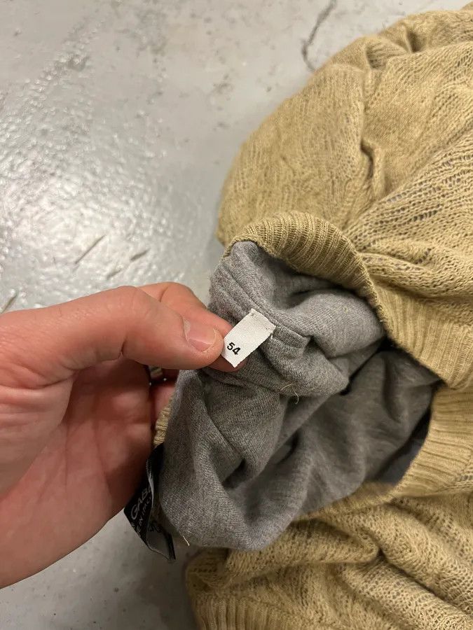Dolce & Gabbana 2000s Dolce & Gabbana Sandstorm Beige Relief Abstract Sweater Size US L / EU 52-54 / 3 - 10 Thumbnail