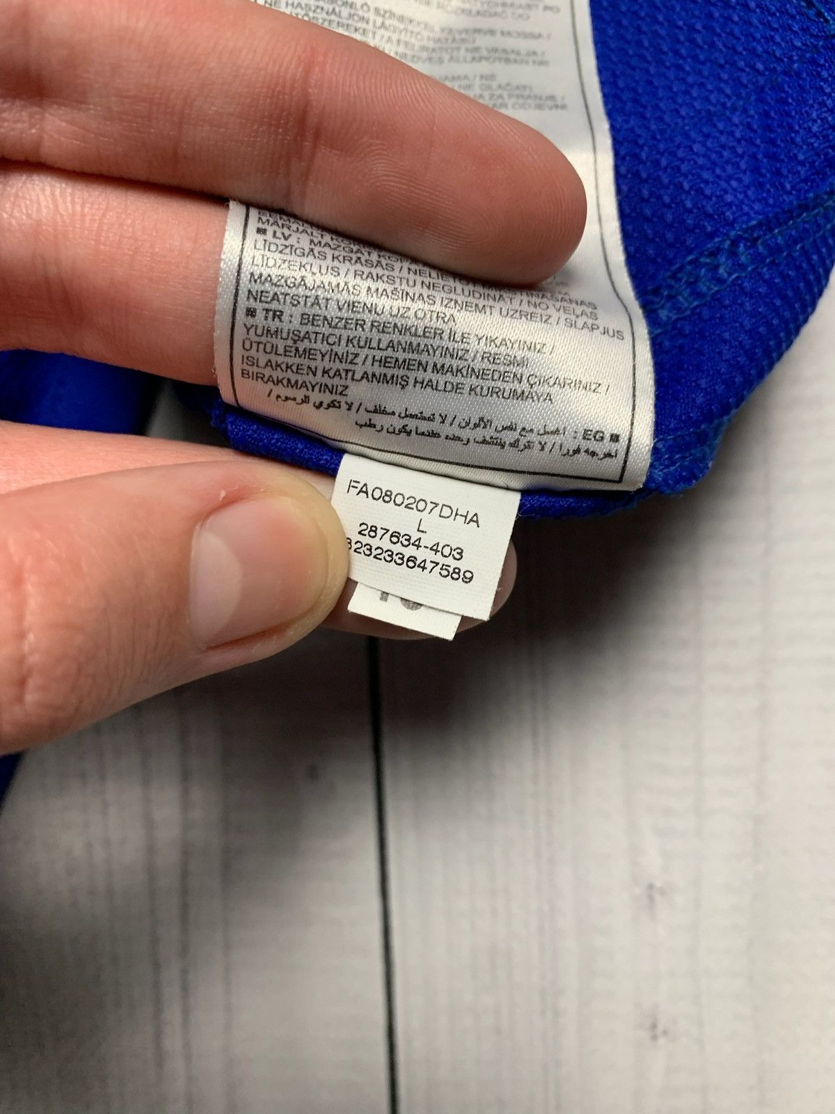 Nike × Vintage Vintage Nike Manchester United soccer jersey size L blue Size US L / EU 52-54 / 3 - 6 Thumbnail