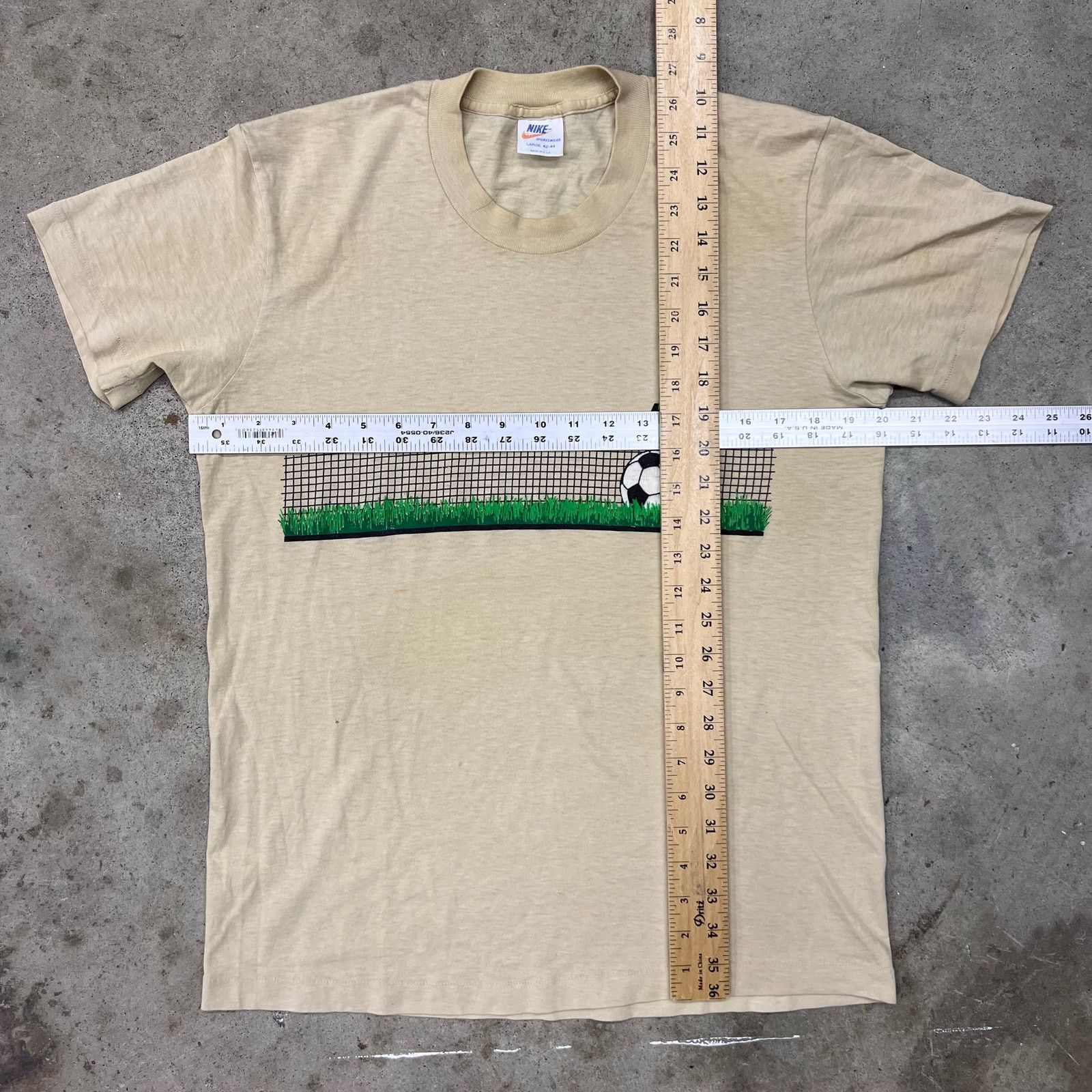Nike × Vintage True Vintage 70s Nike Soccer Grass and Net Tan T Shirt L Size US L / EU 52-54 / 3 - 15 Thumbnail